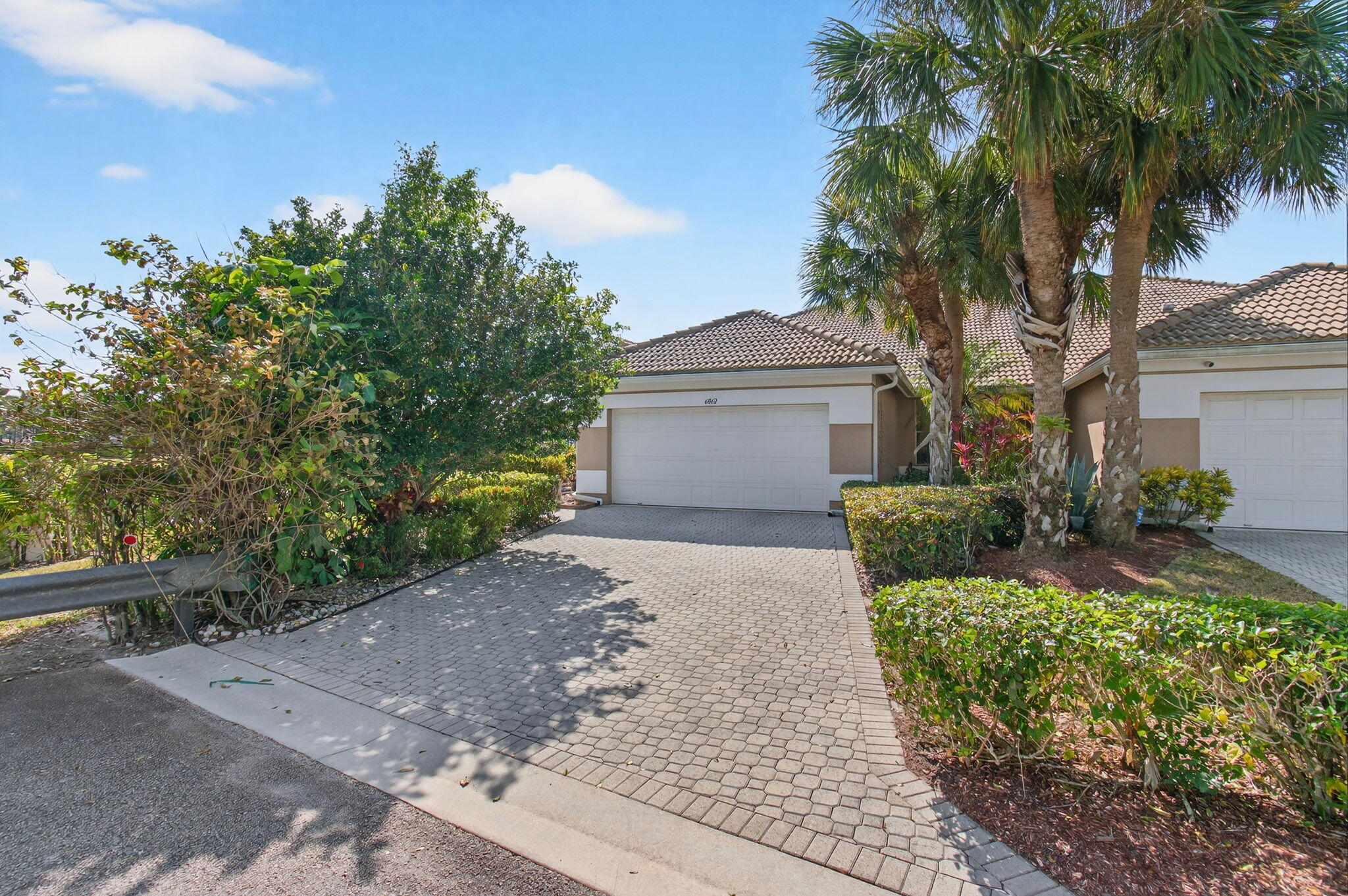 3BR – RES at 6862 Swansea Lane