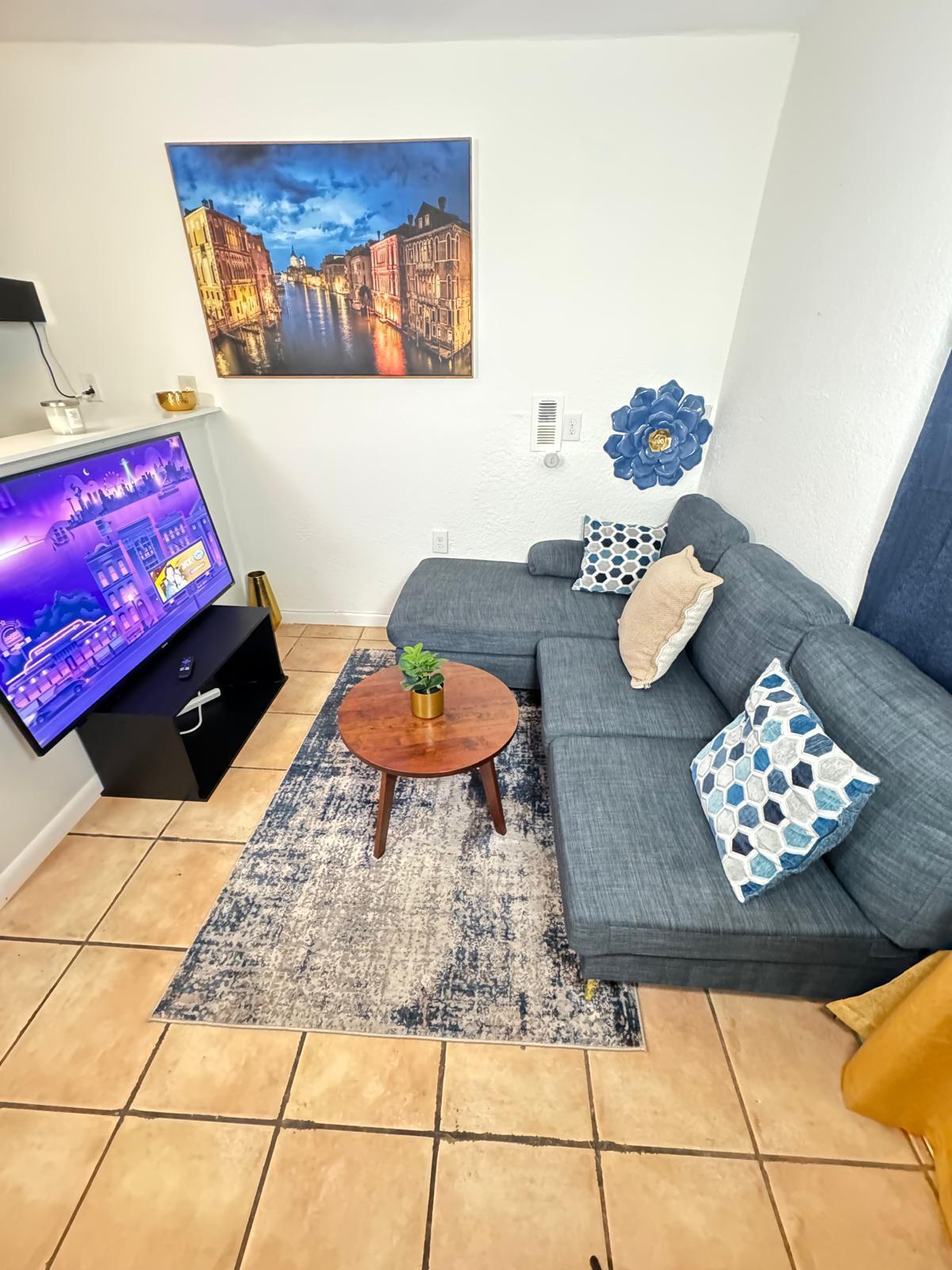 1BR – Townhouse at 1430 N Stacy Street N #4