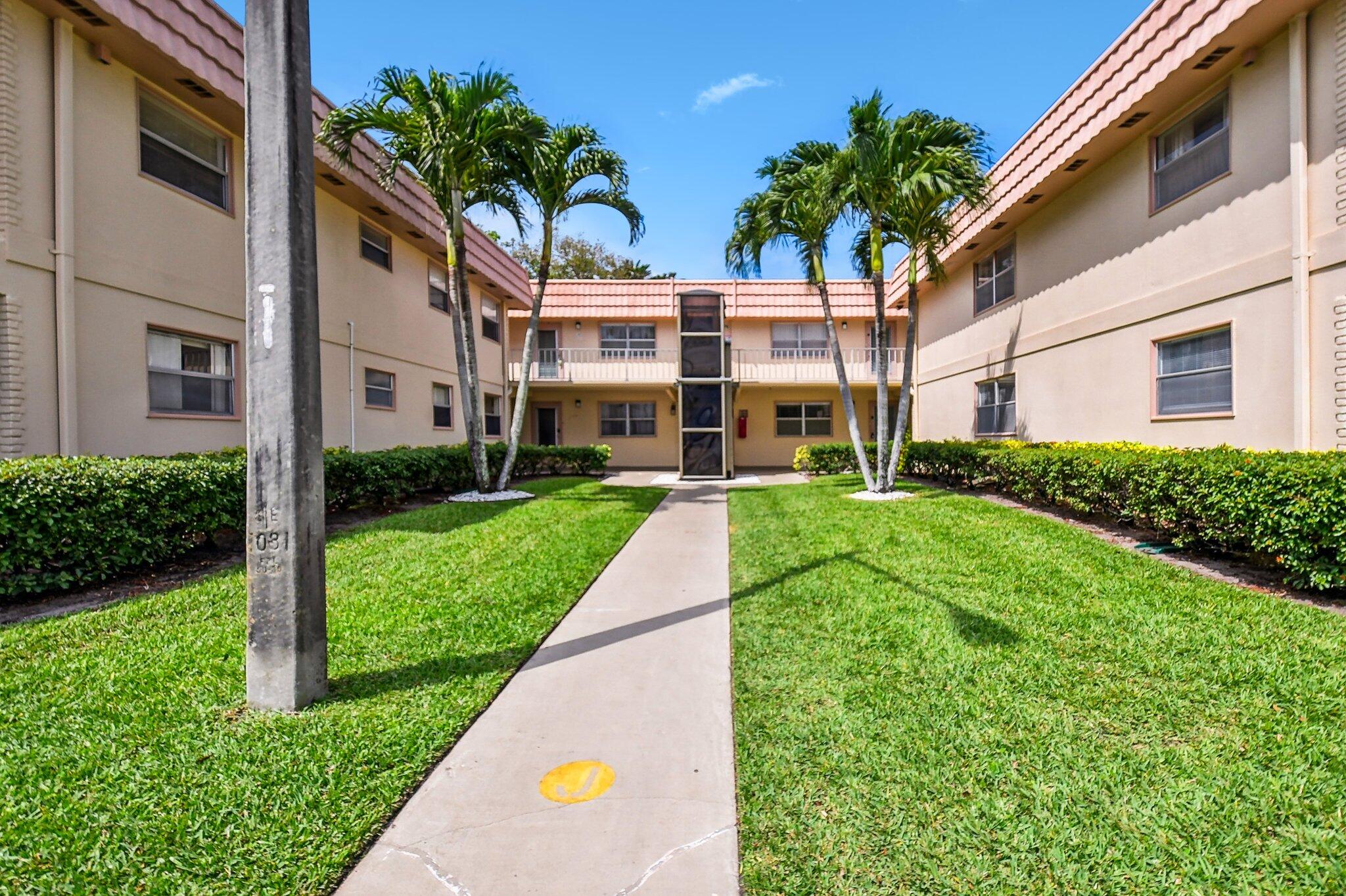 1BR – Condominium at 447 Saxony J Way #447-J