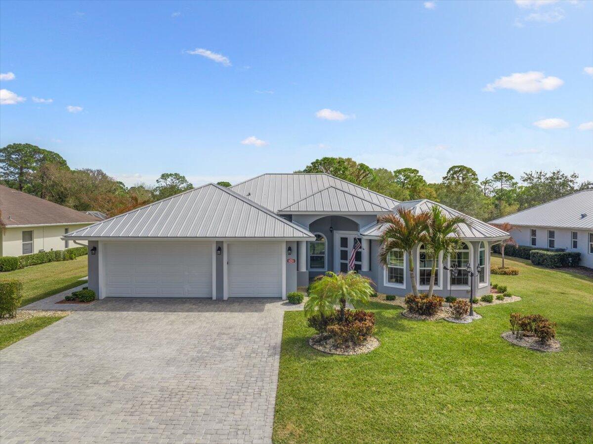 3BR – SingleFamilyResidence at 4250 Amelia Plantation Court