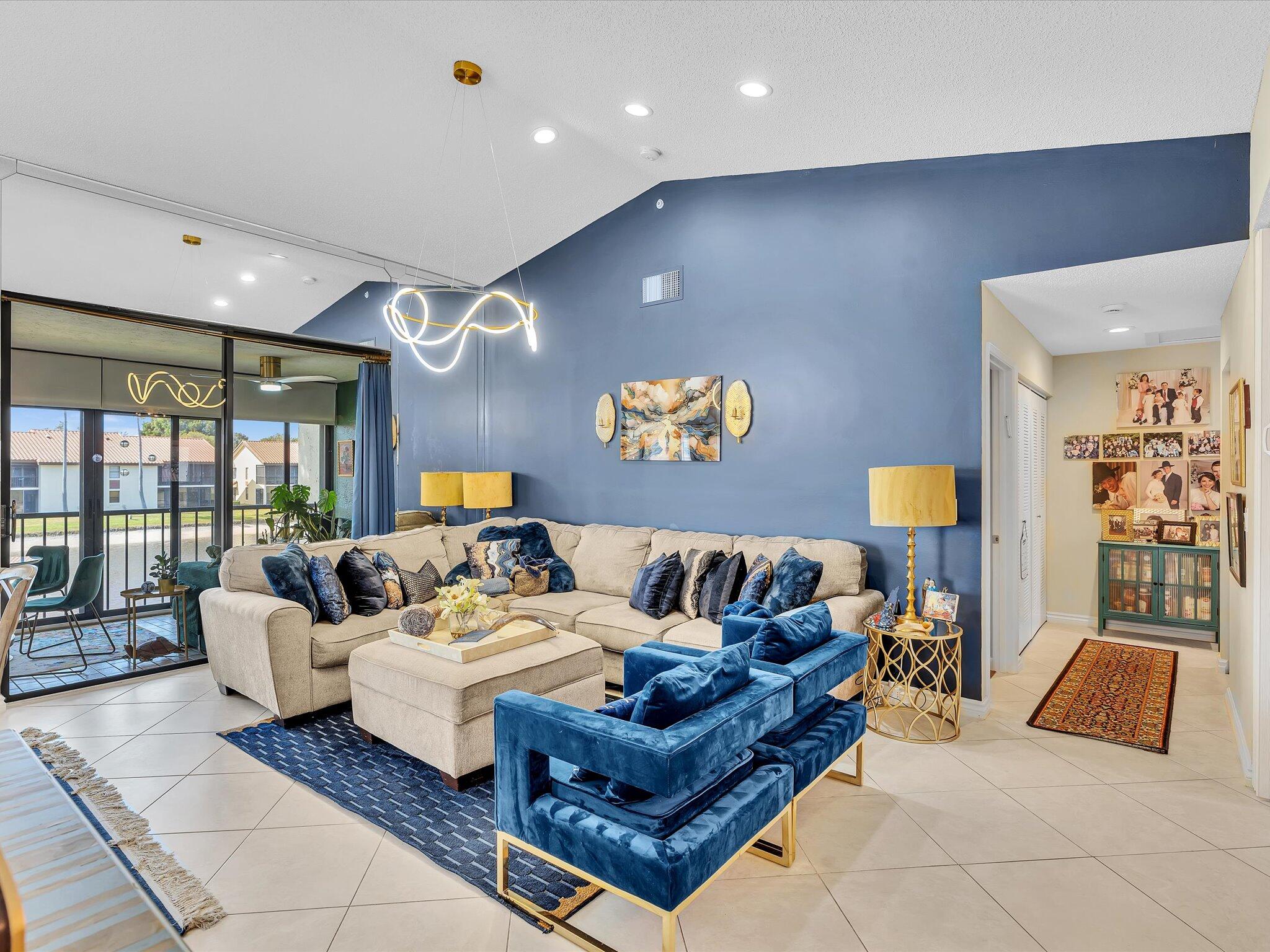 3BR – Condominium at 10215 N Circle Lake Drive #201