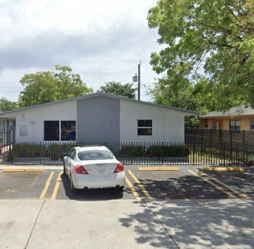 2BR – Townhouse at 720 NW 6th Avenue #5