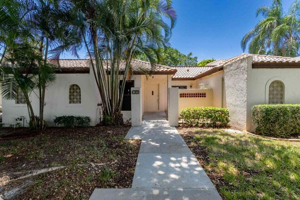 2BR – Condominium at 3113 Kingswood Terrace