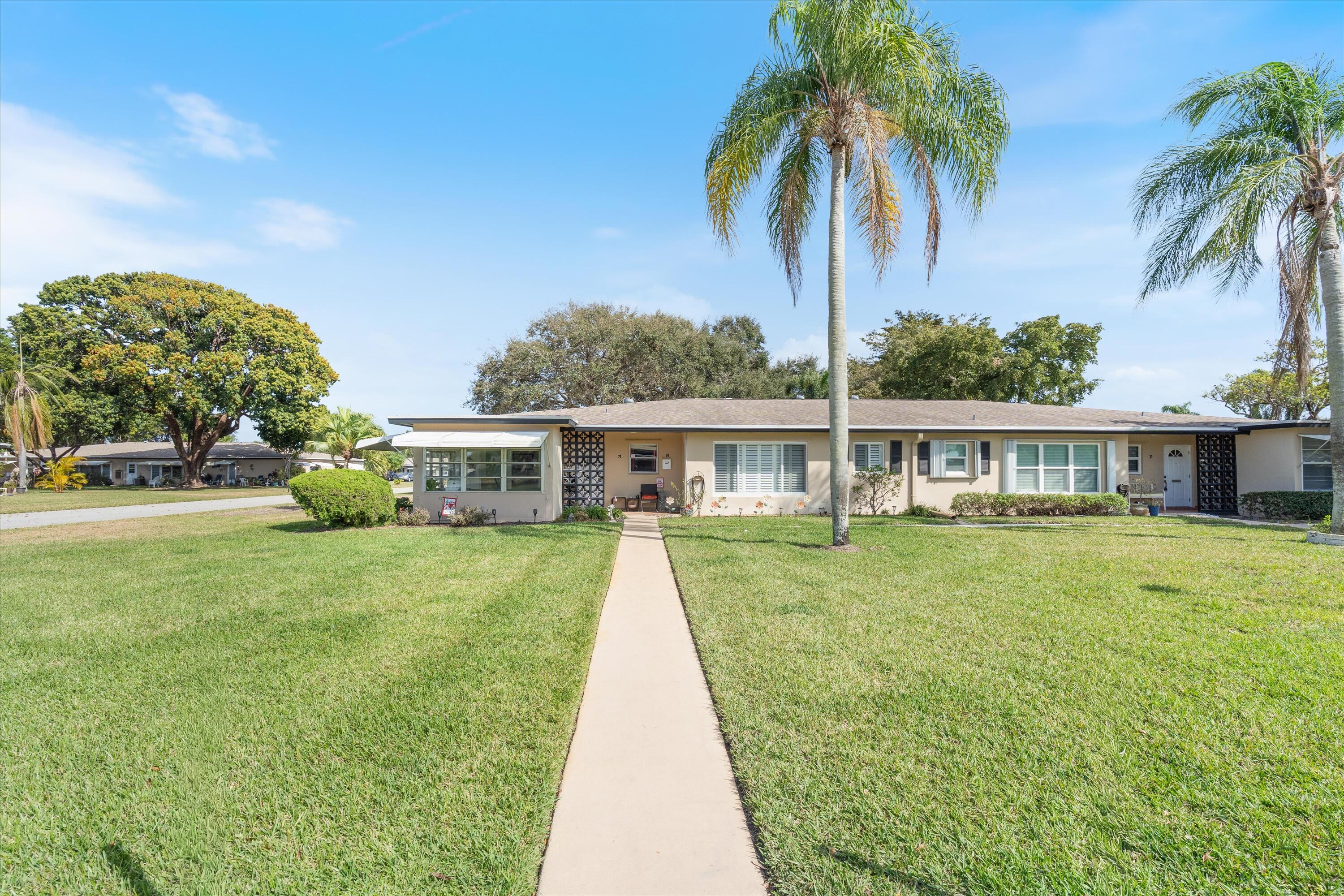 2BR – Condominium at 1022 Circle Drive #A