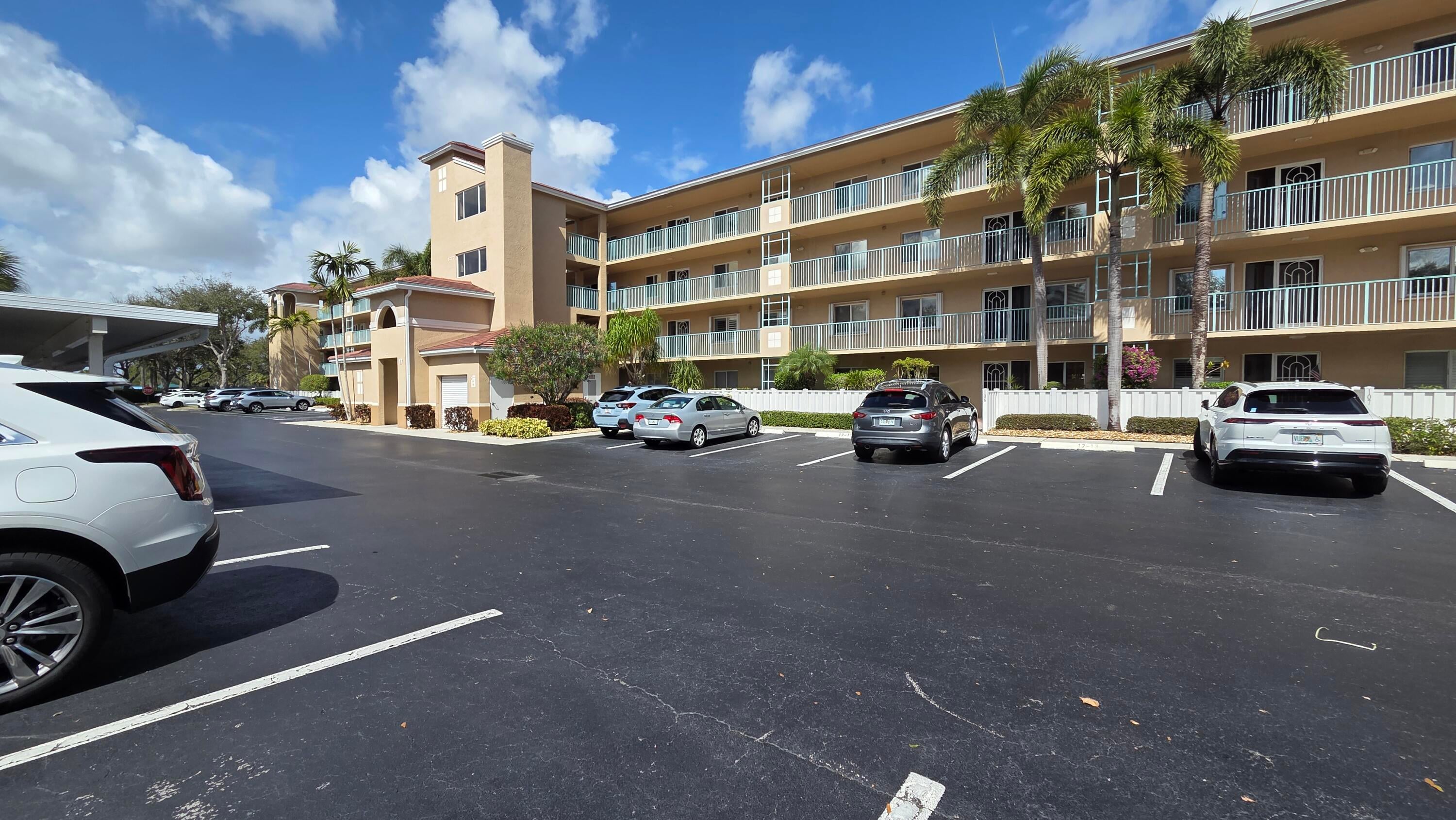 3BR – Condominium at 5777 Gemstone Court #207
