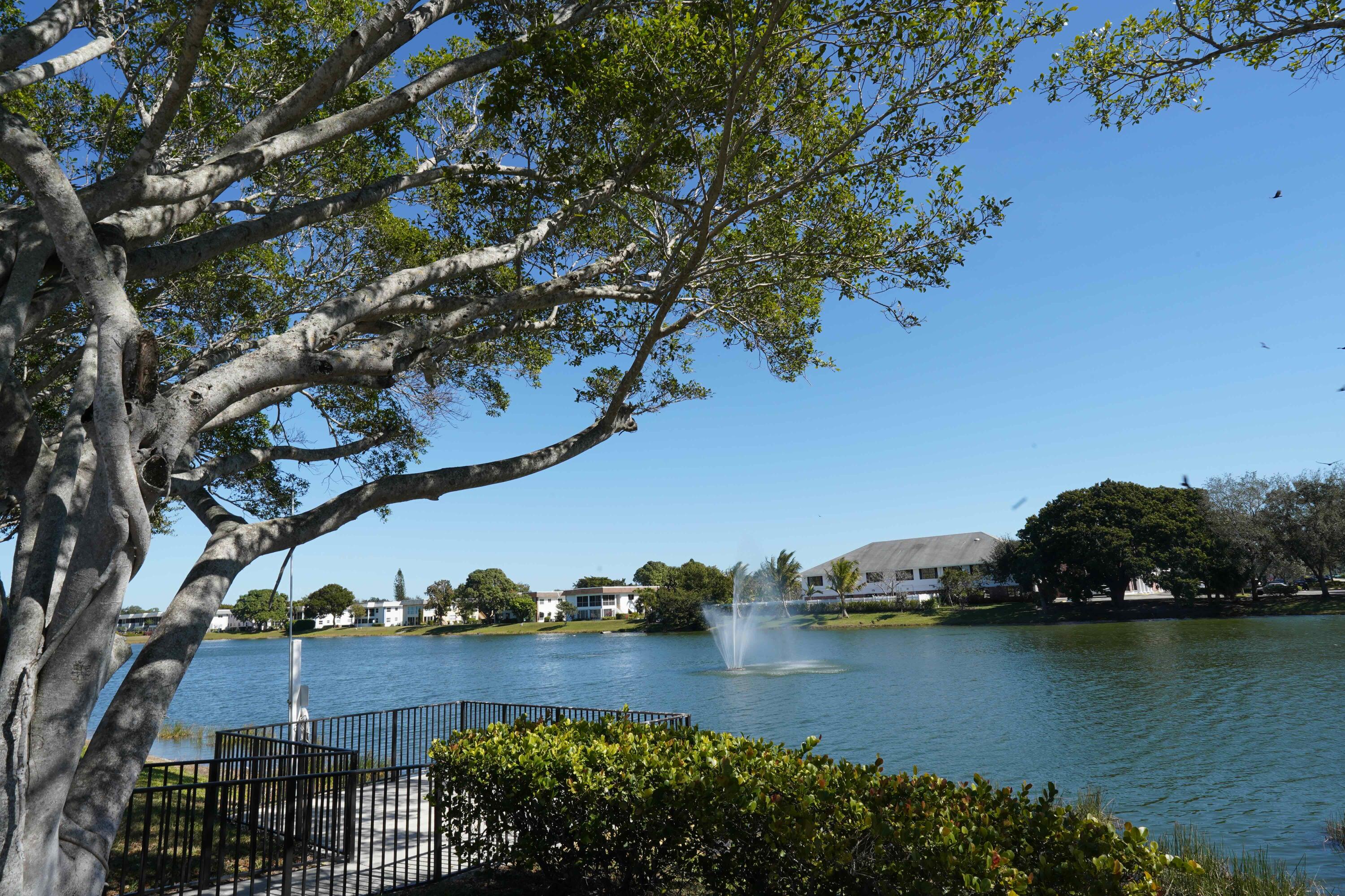 2BR – Condominium at 226 Wellington G #G