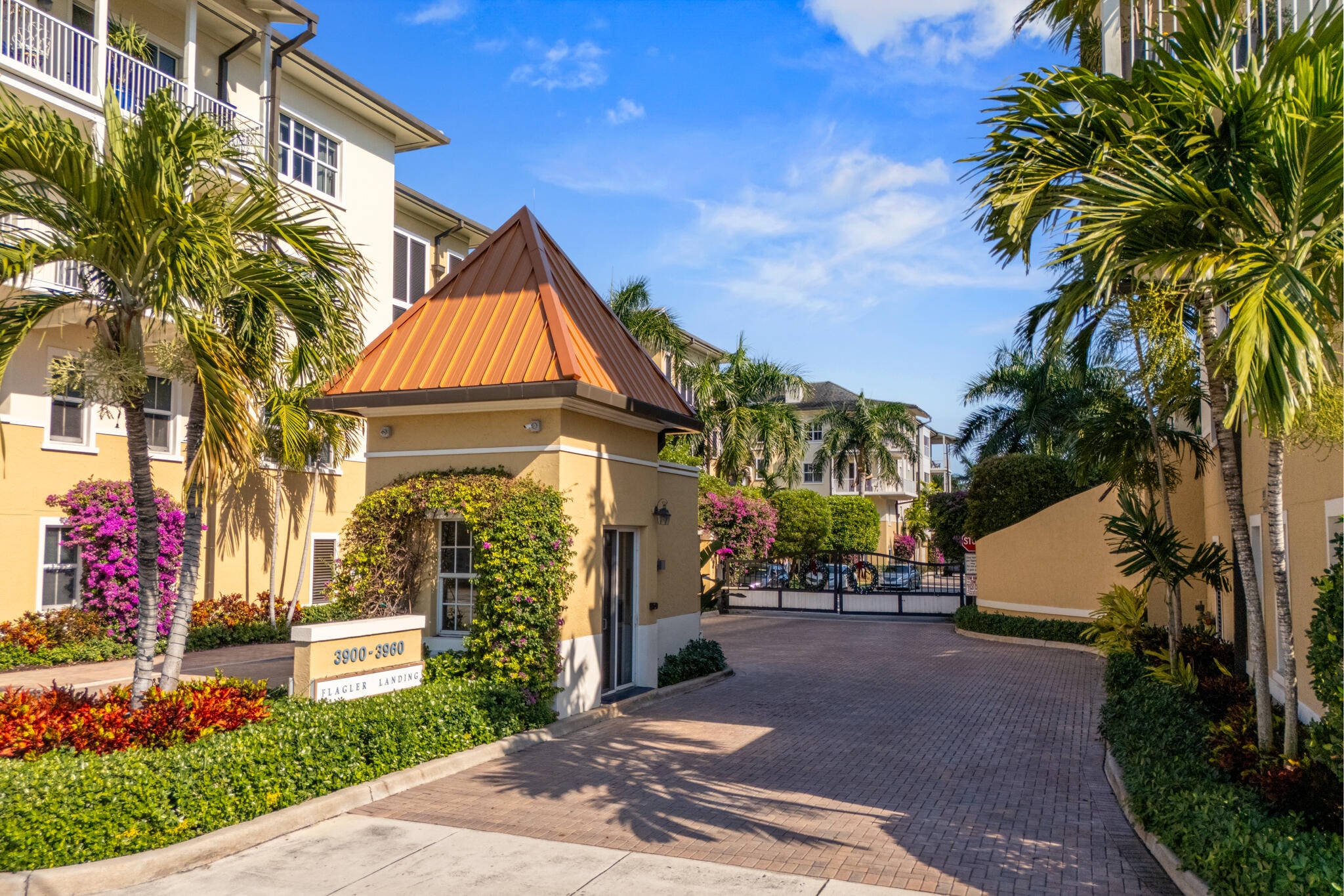 3BR – Condominium at 3950 N Flagler Drive #401