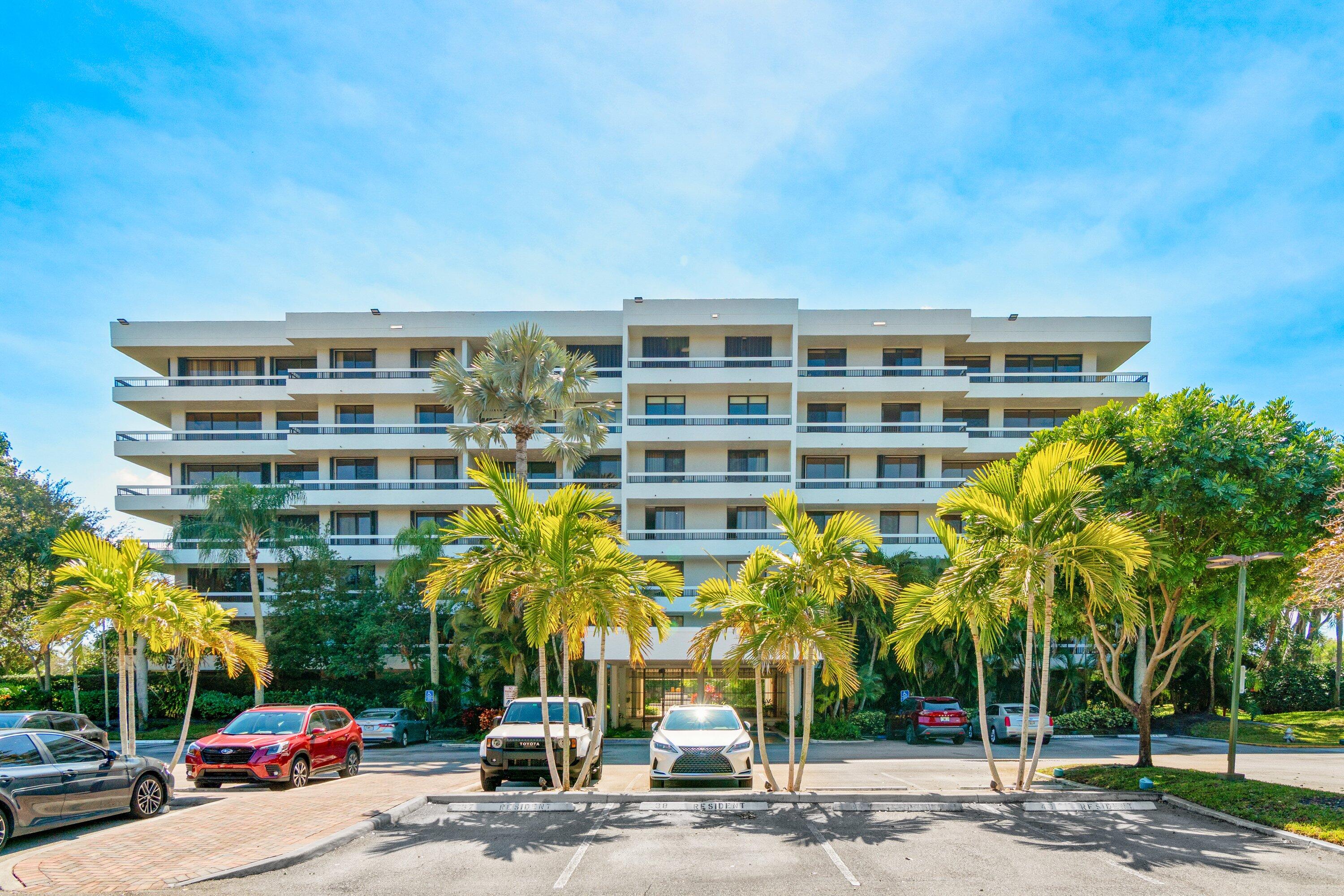 3BR – Condominium at 23200 Camino Del Mar #604