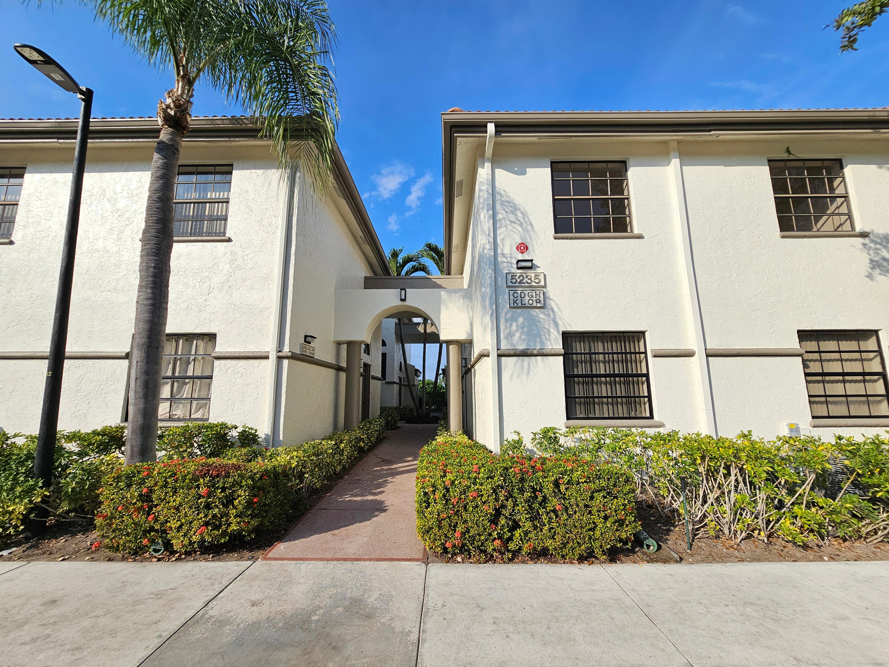 3BR – Condominium at 5235 Europa Drive #O