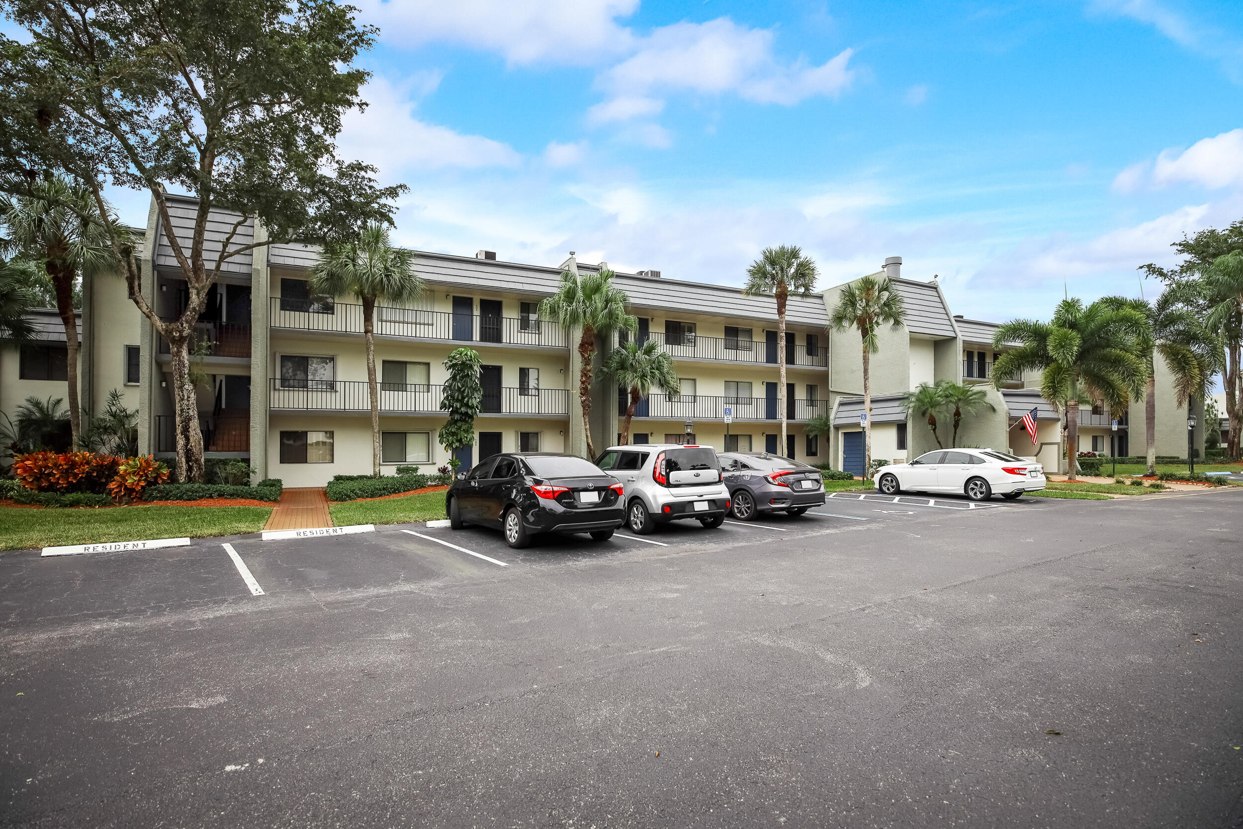 2BR – Condominium at 4801 Esedra Court #201