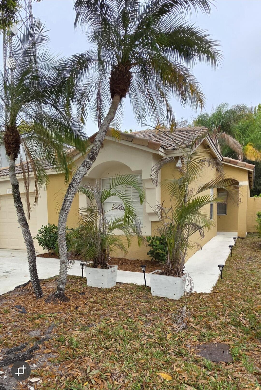 3BR – SingleFamilyResidence at 5852 Eagle Cay Terrace