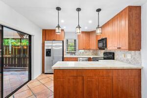 3BR – Townhouse at 7526 Courtyard Run E
