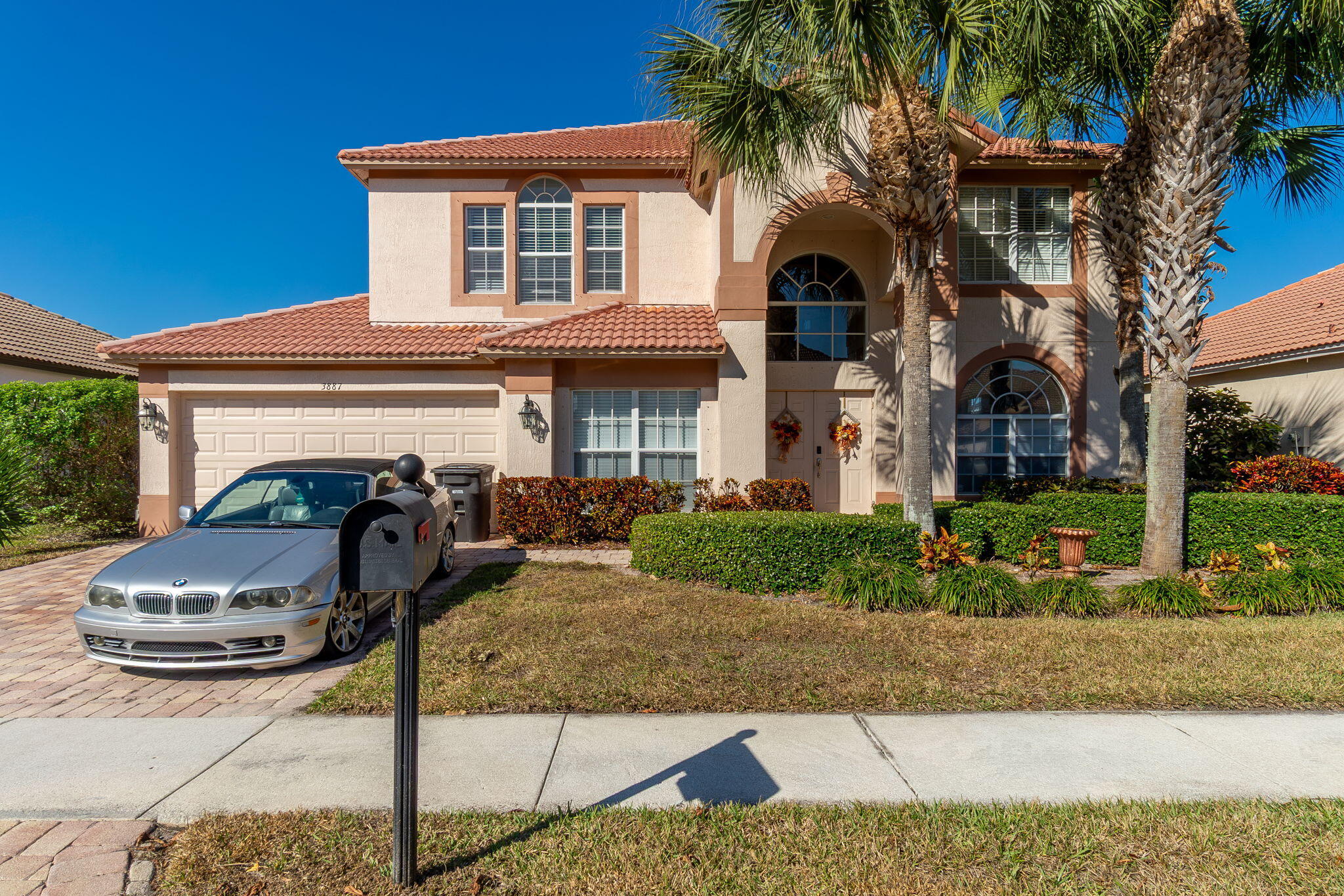 5BR – SingleFamilyResidence at 3887 Hamilton Key