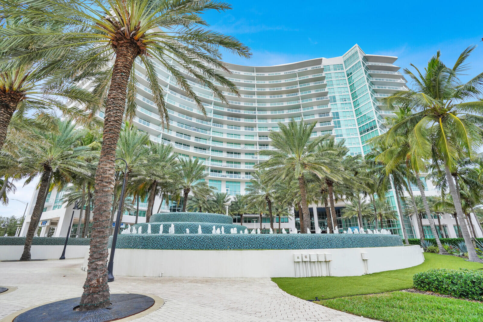 2BR – Condominium at 1 N Ocean Boulevard #508