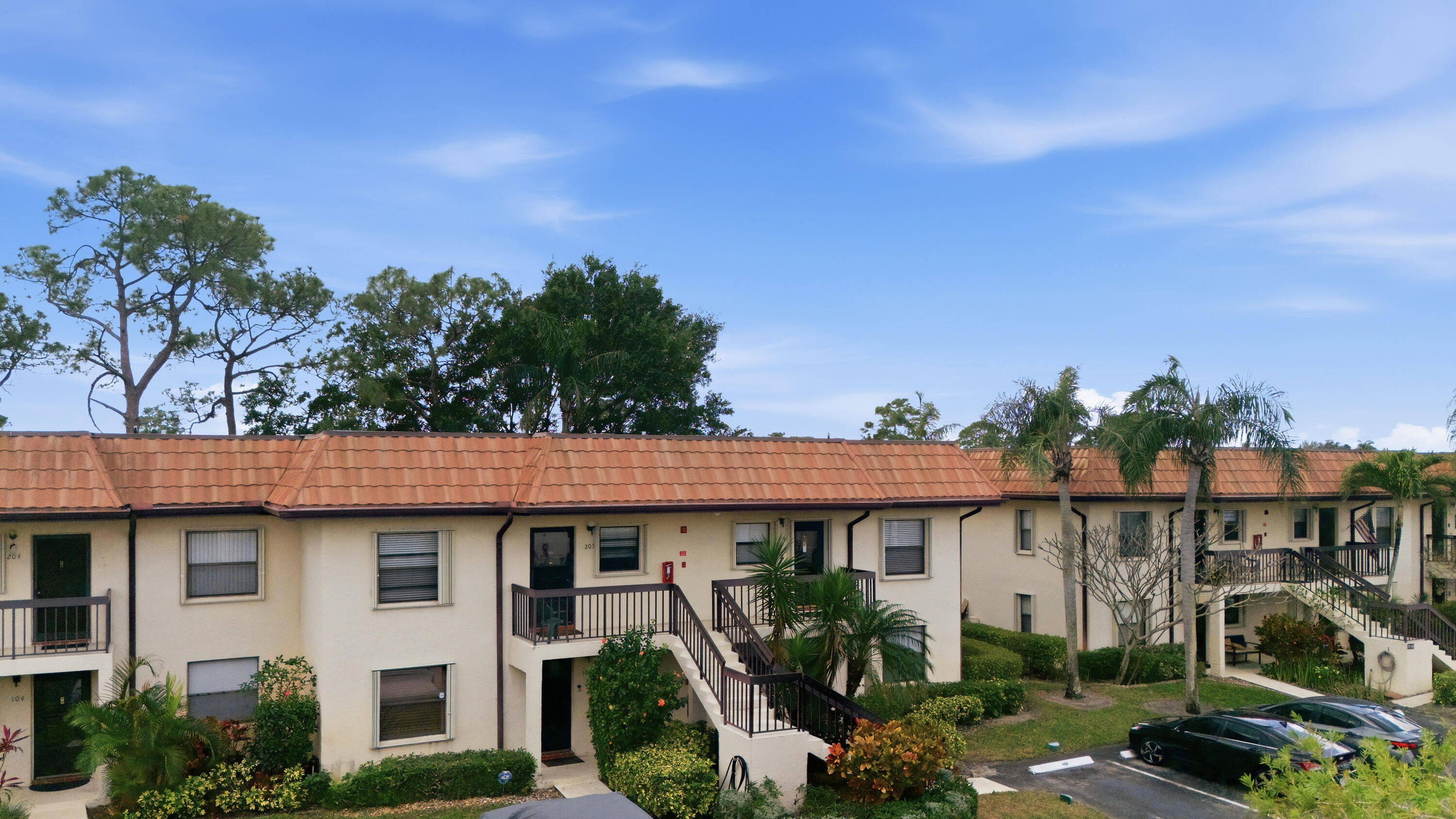 2BR – Condominium at 7118 Golf Colony Court #106