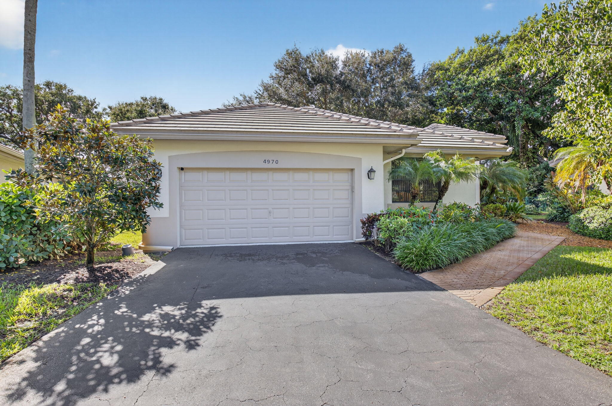 3BR – SingleFamilyResidence at 4970 Pine Tree Drive #4970
