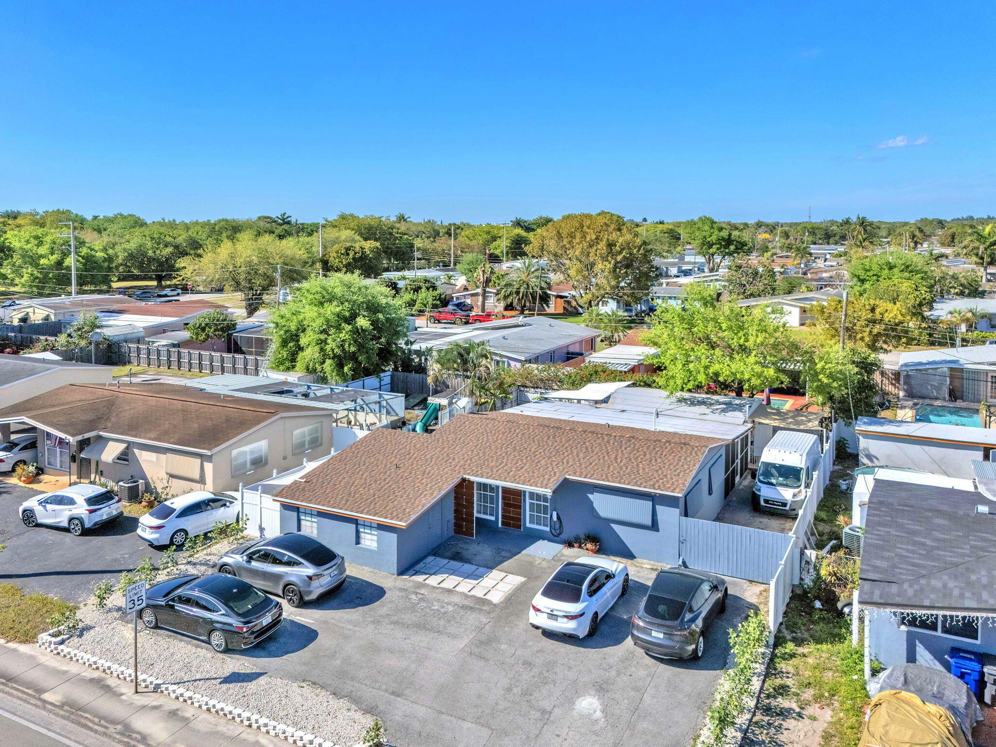 4BR – SingleFamilyResidence at 7151 Taft Street