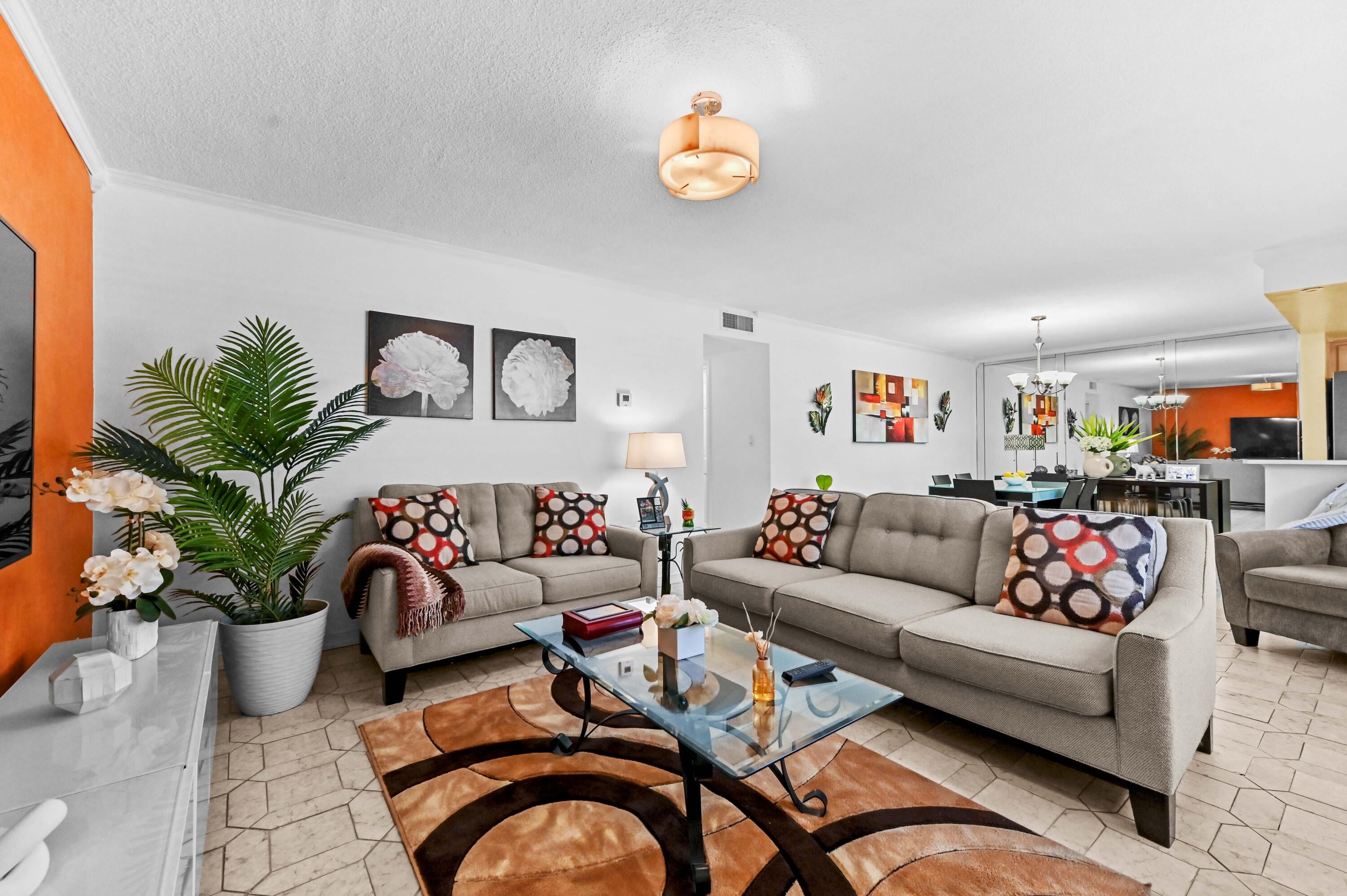2BR – Condominium at 200 NE 12th Avenue #3a