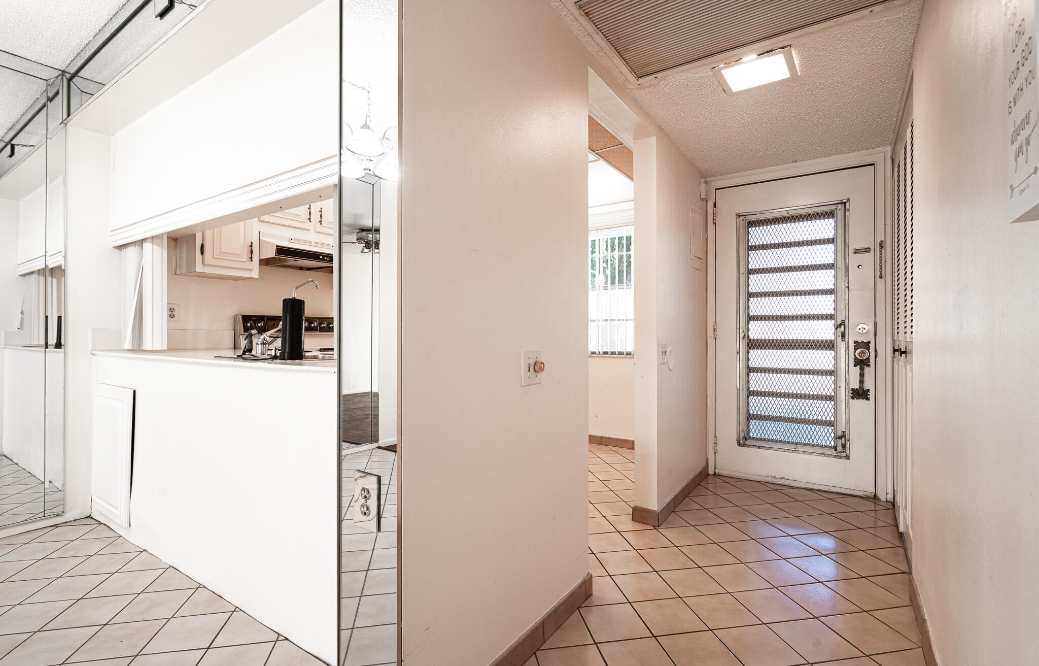1BR – Condominium at 4602 Martinique Way #E1