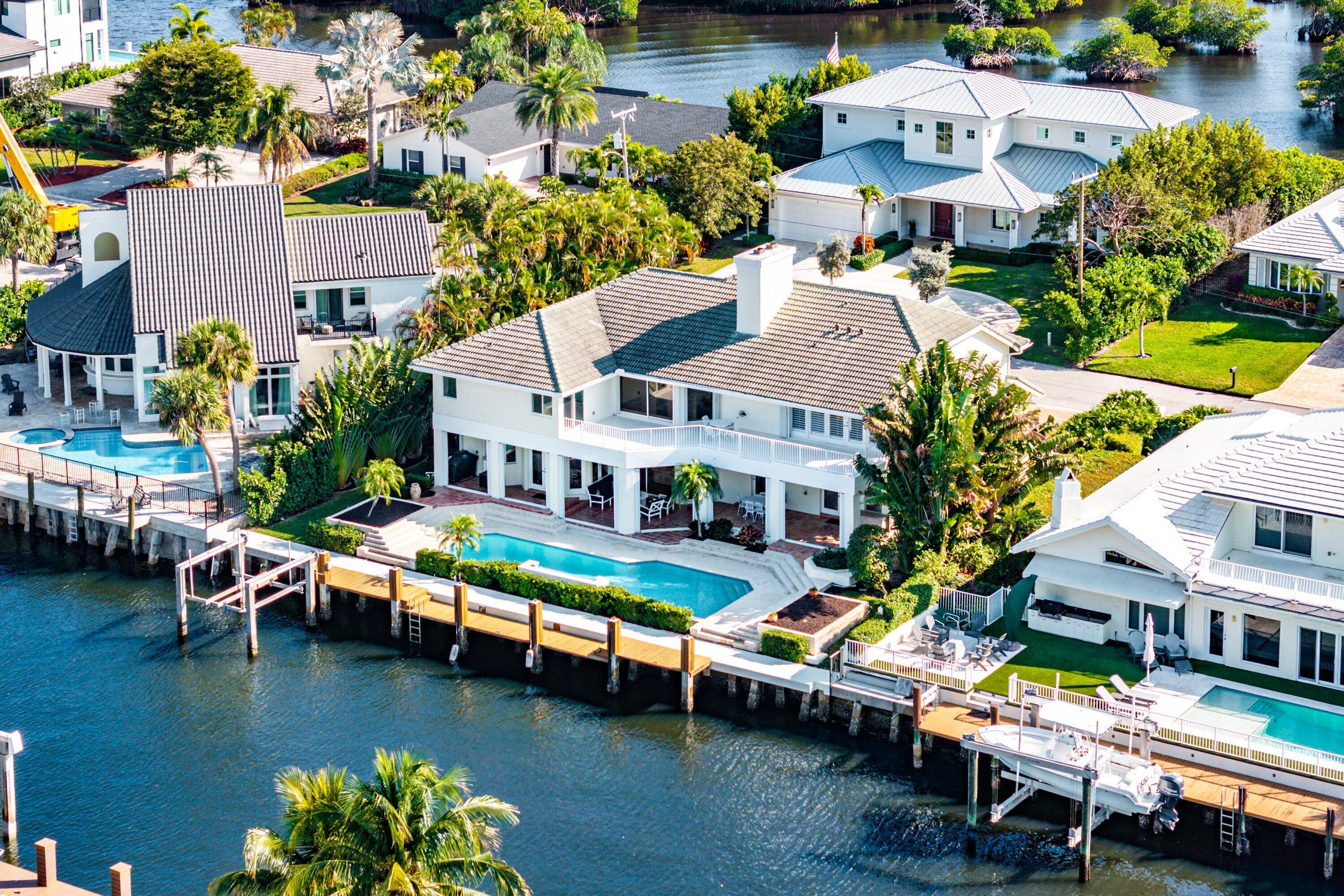 4BR – SingleFamilyResidence at 11 Inlet Cay Drive
