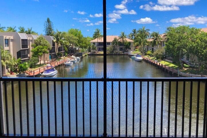 2BR – Condominium at 6 Royal Palm Way #310