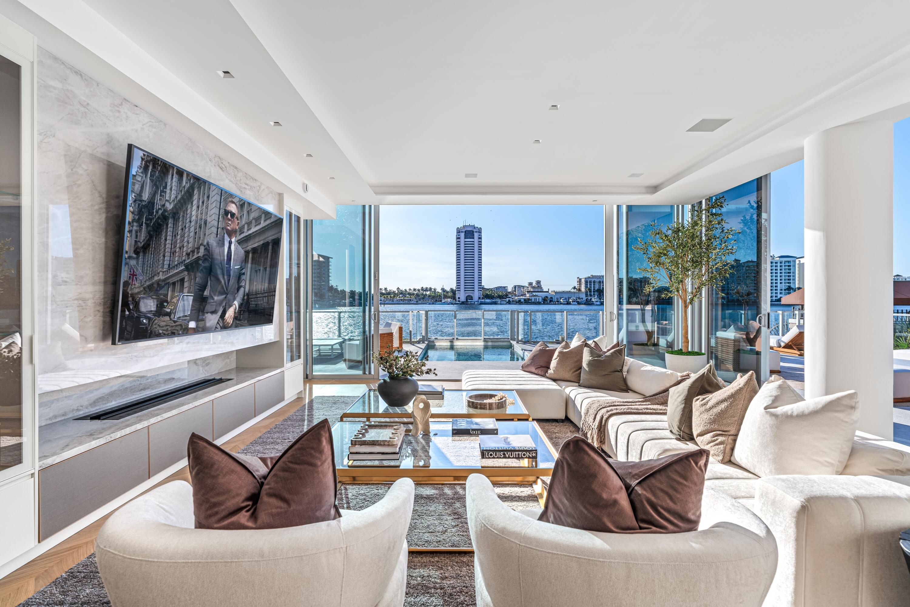 4BR – Condominium at 725 S Ocean Boulevard #101