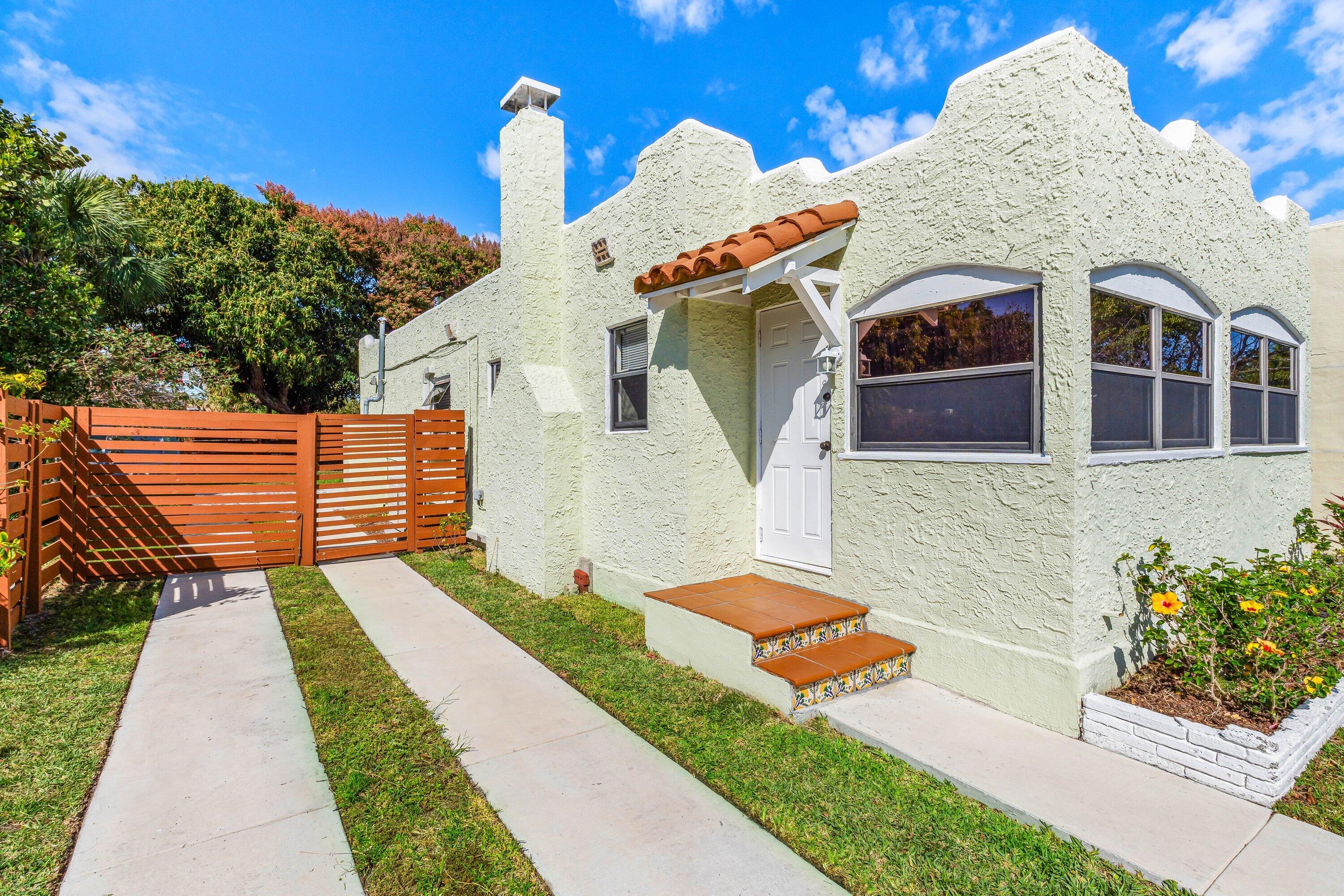 2BR – SingleFamilyResidence at 921 S M Street