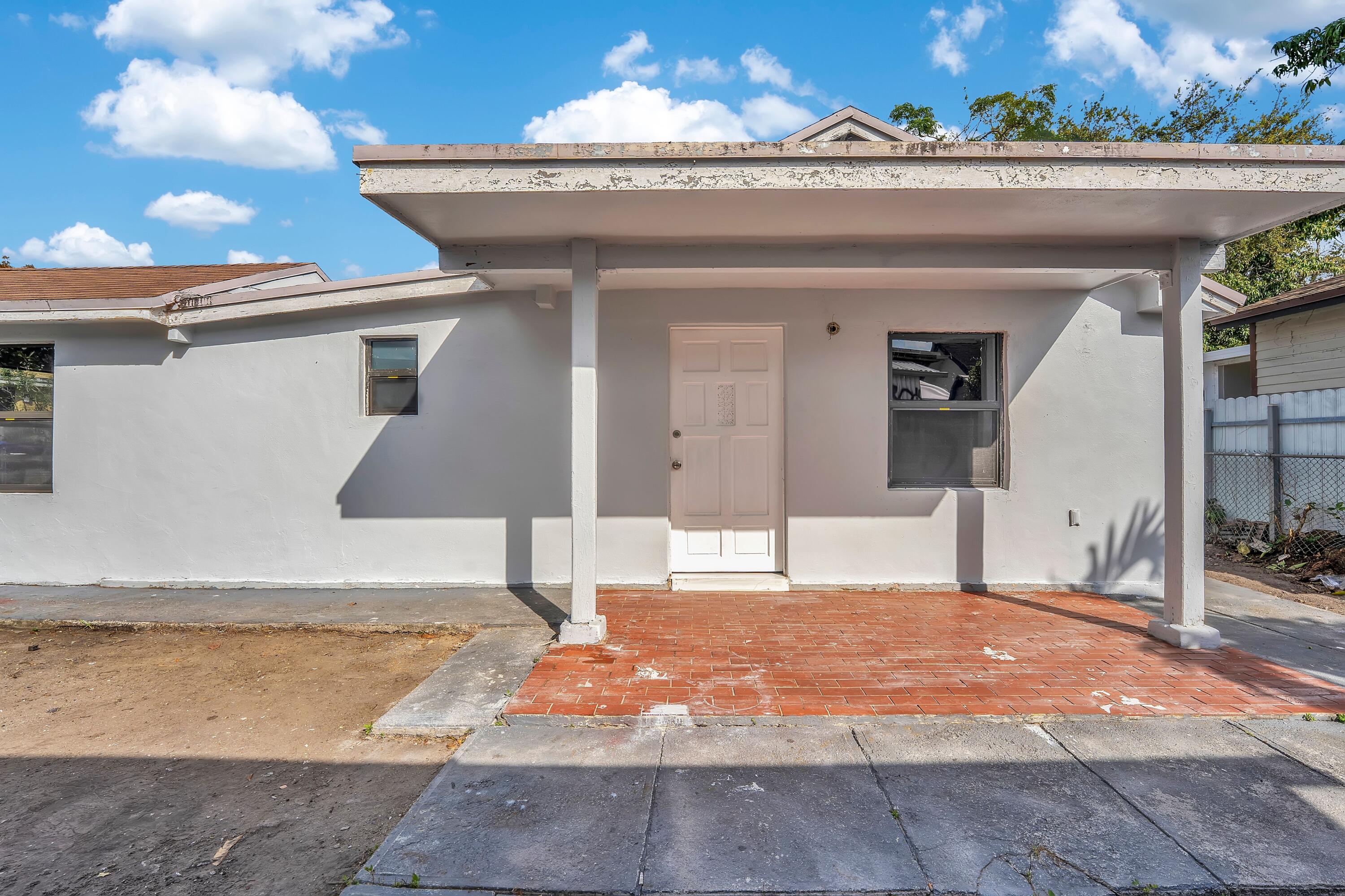 2BR – SingleFamilyResidence at 2428 NW 28th Street #Rear