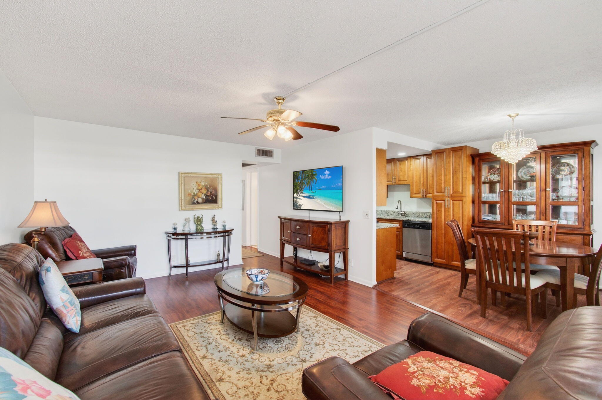 2BR – Condominium at 2035 Cornwall B