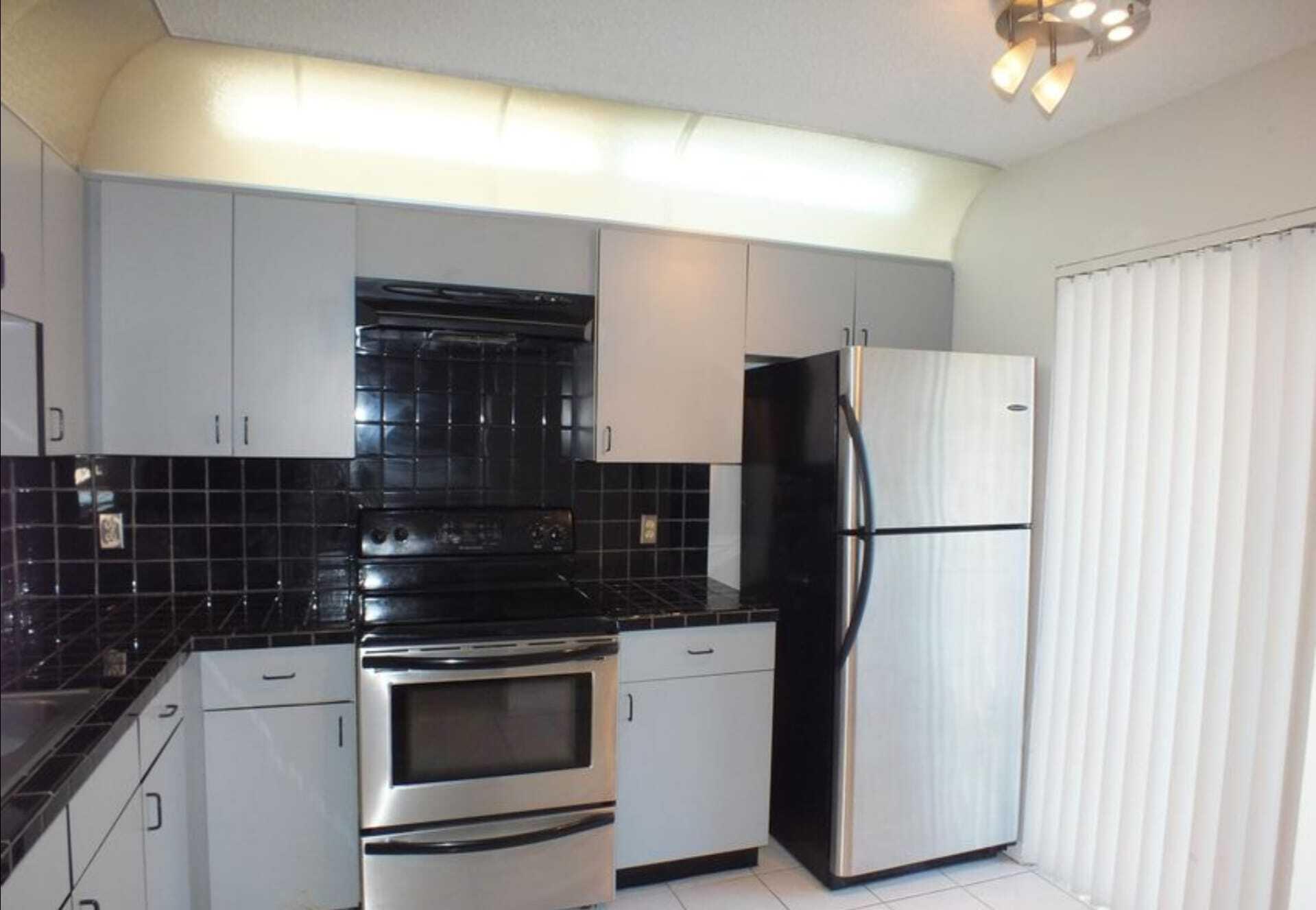 2BR – Condominium at 300 E Club Circle #201