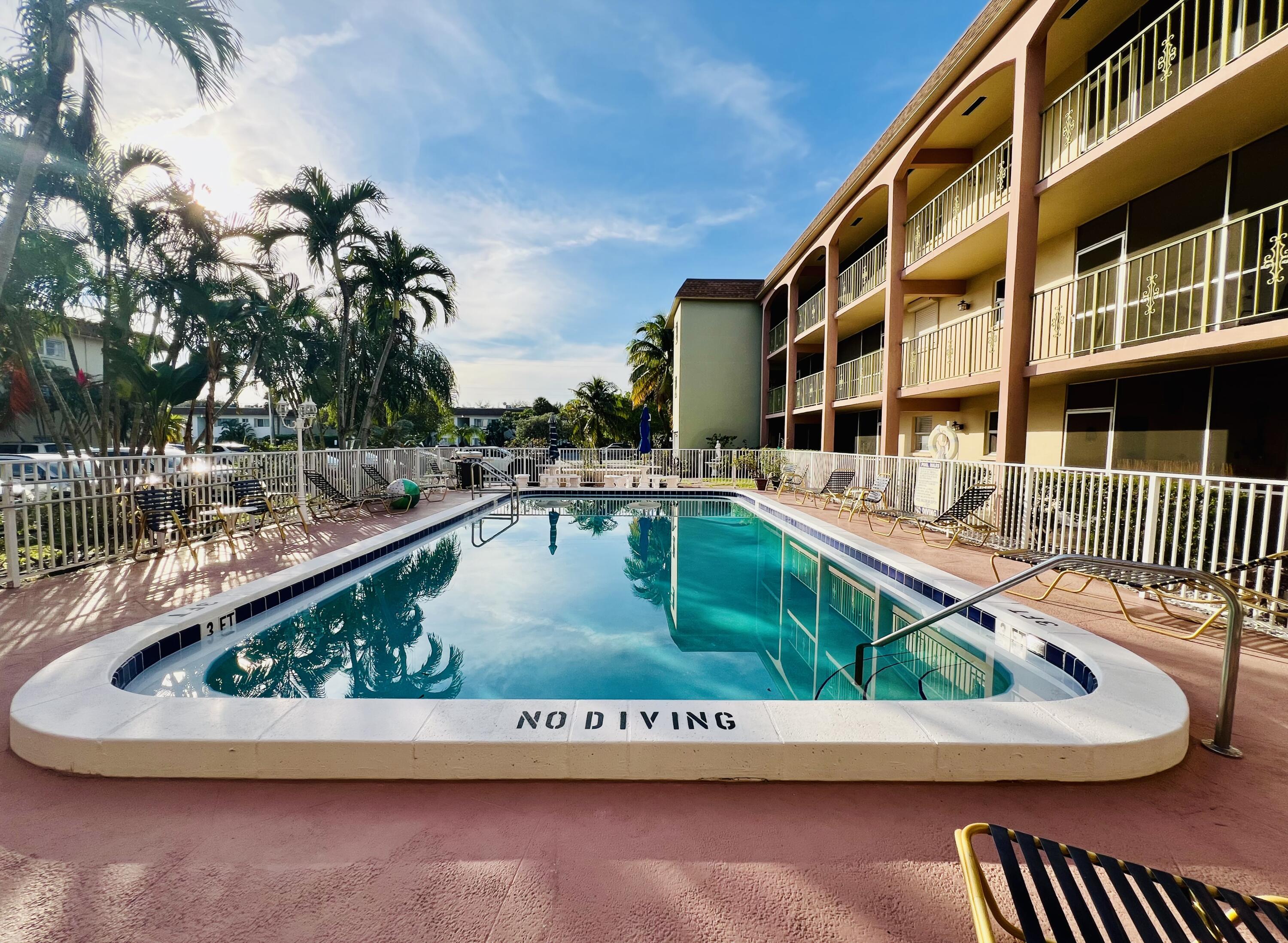 2BR – Condominium at 100 SE 6th Avenue #303