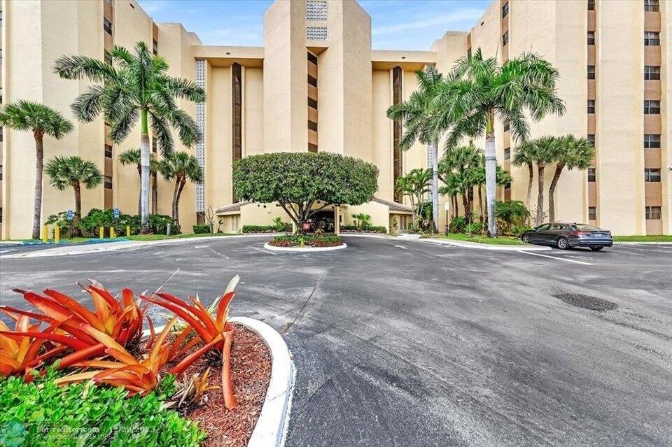 2BR – Condominium at 7400 Radice Court #108