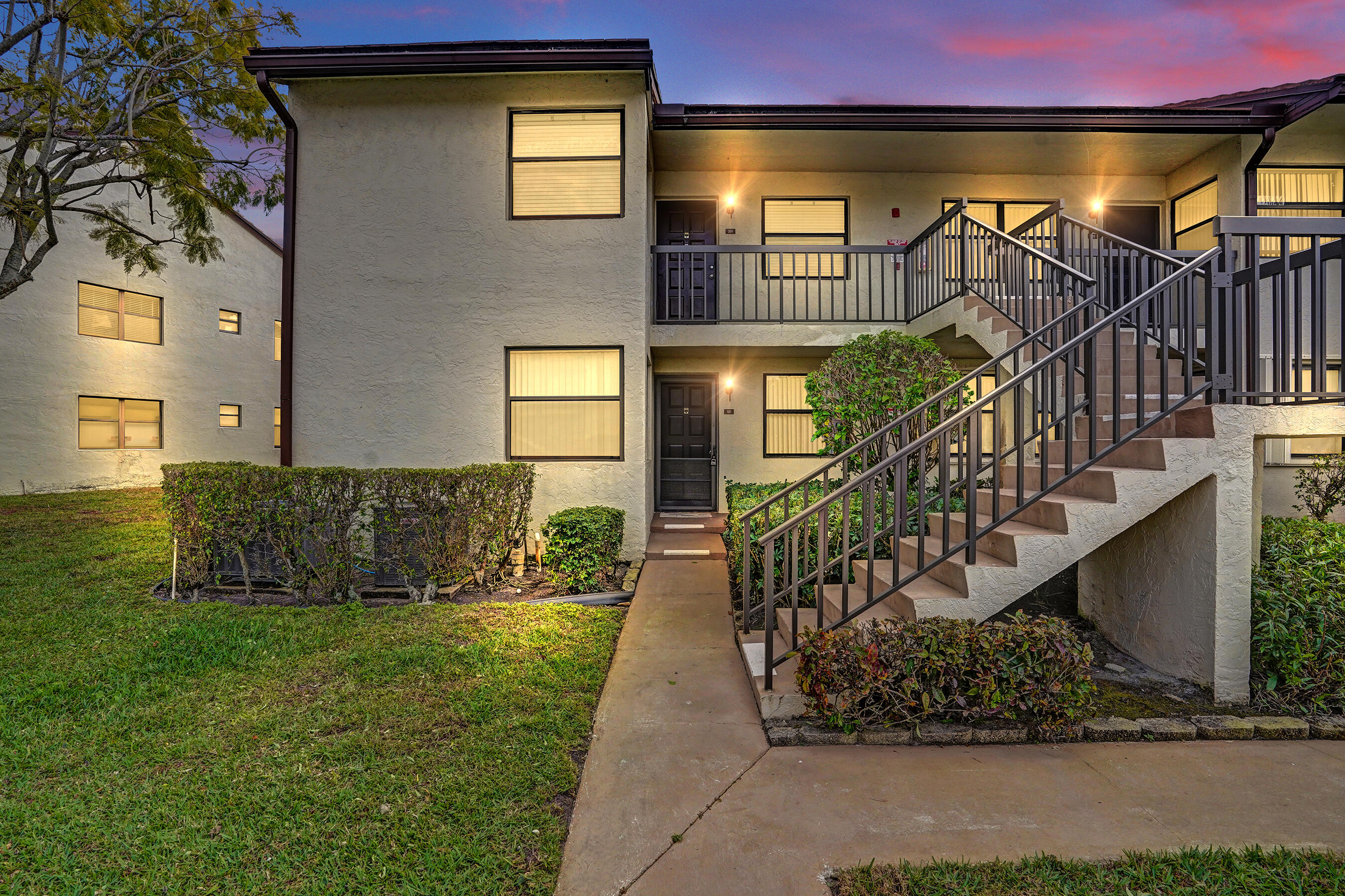 3BR – Condominium at 7674 Tahiti Lane #101