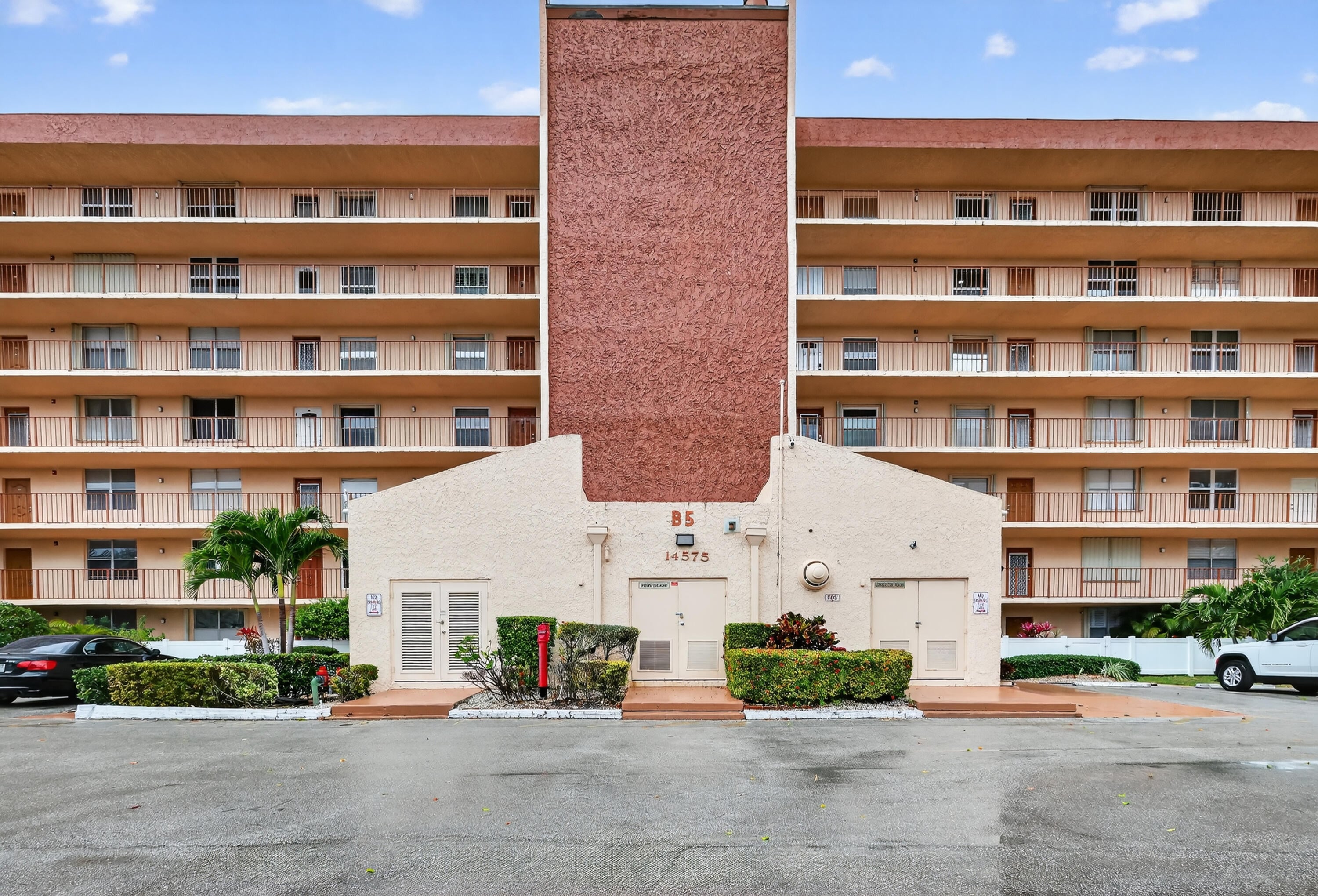1BR – Condominium at 14575 Bonaire Boulevard #605