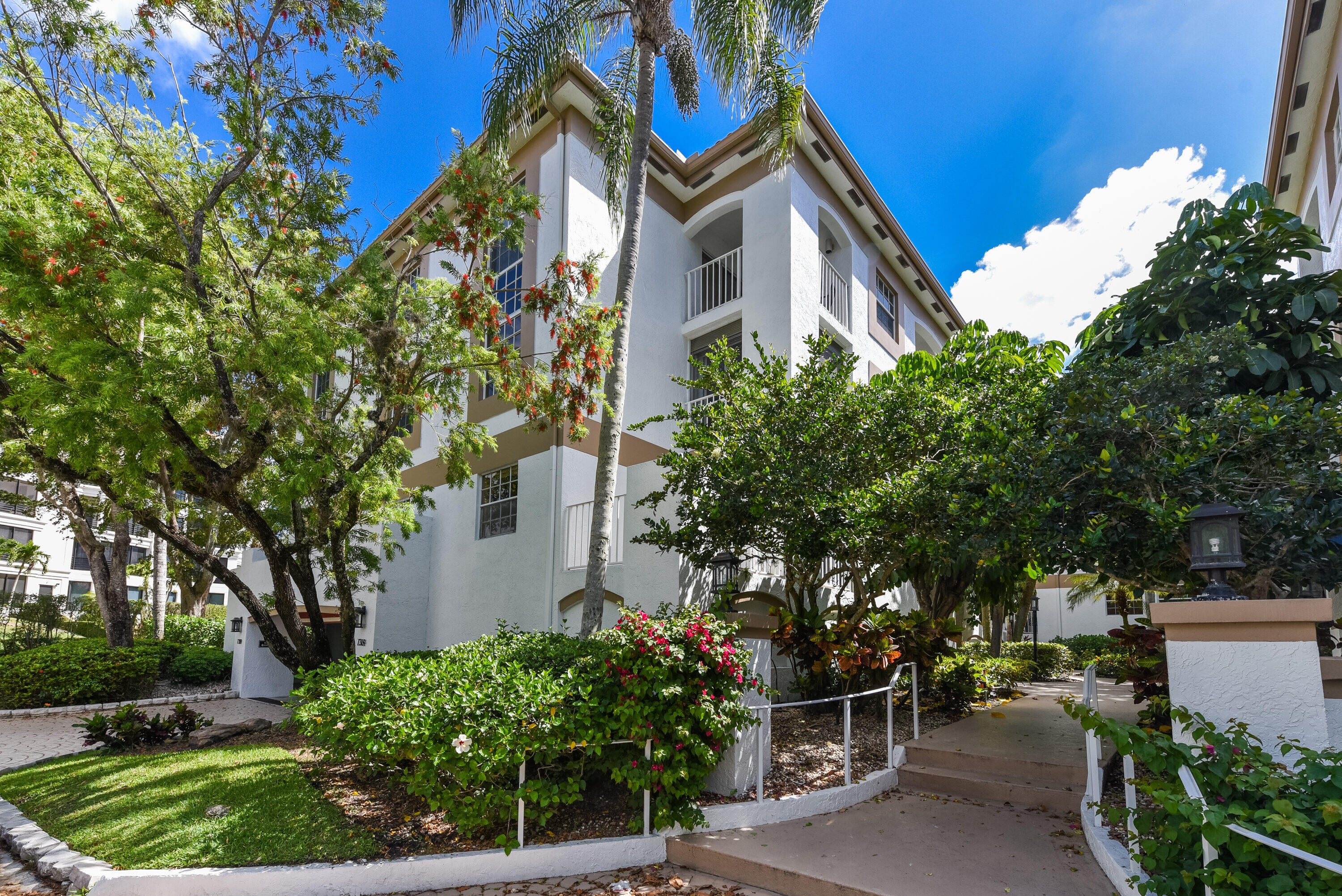 3BR – Condominium at 7369 Orangewood Lane #301