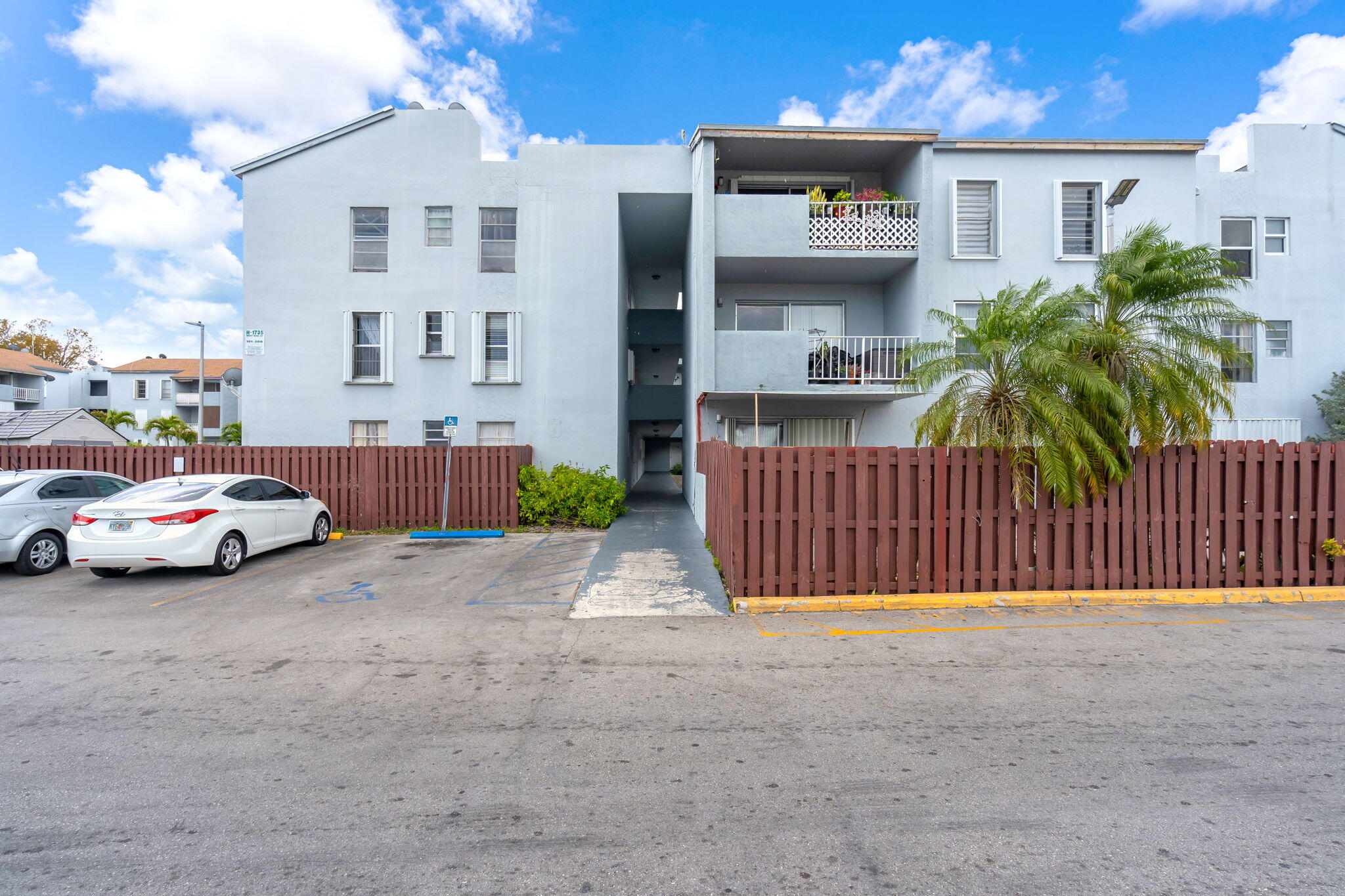 2BR – Condominium at 1735 W 60th Street #M307