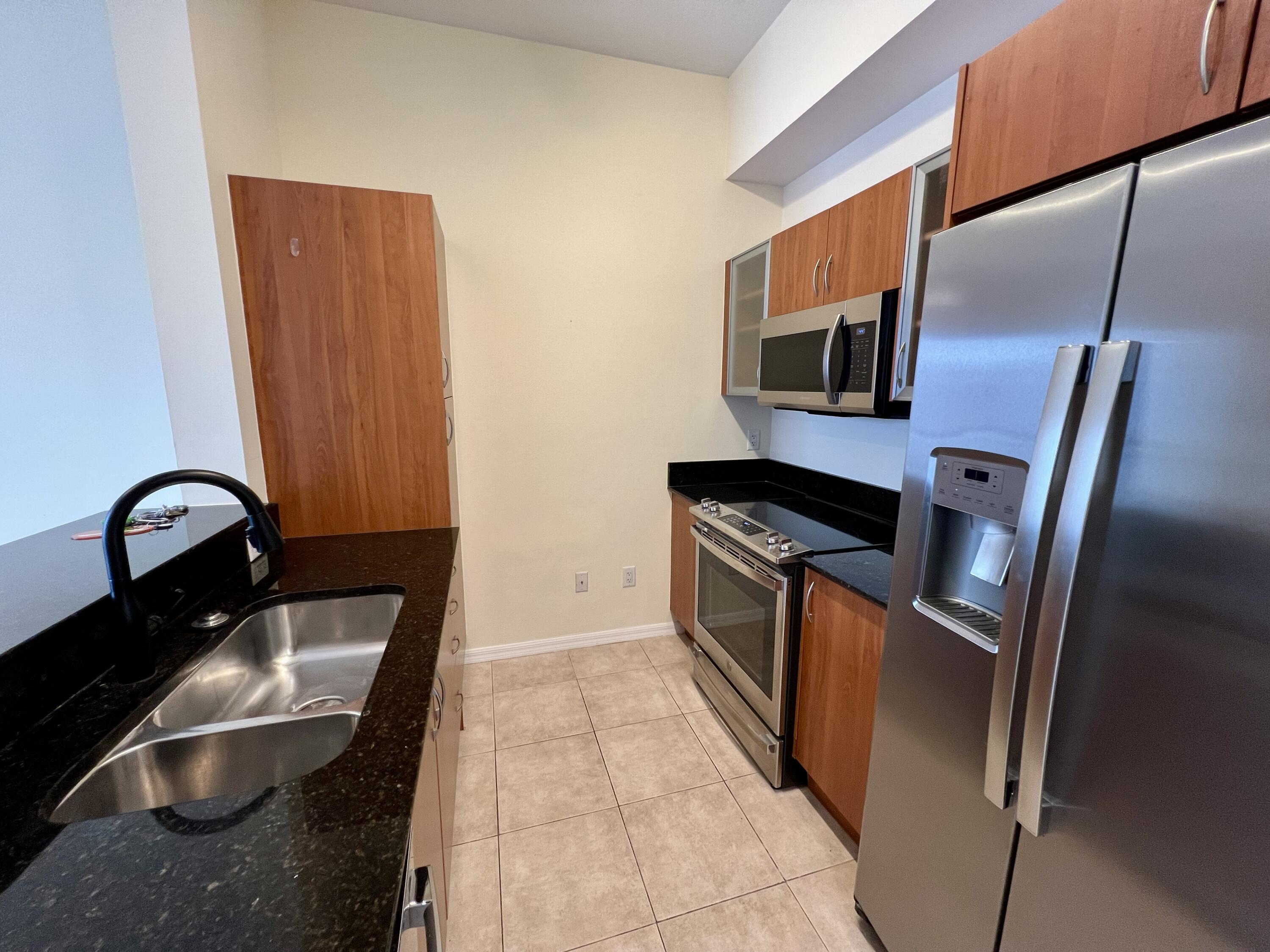 1BR – Condominium at 233 S Federal Highway #Uph04
