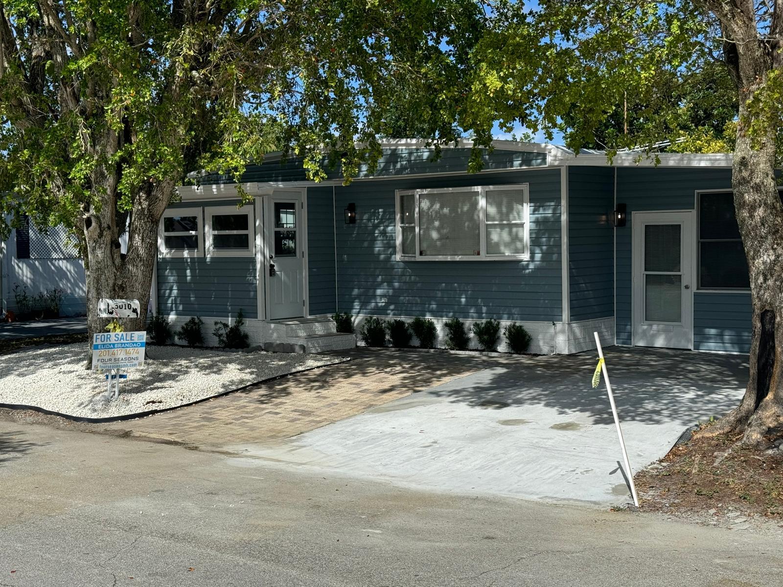 2BR – ManufacturedHome at 5010 NW 2nd Avenue NW