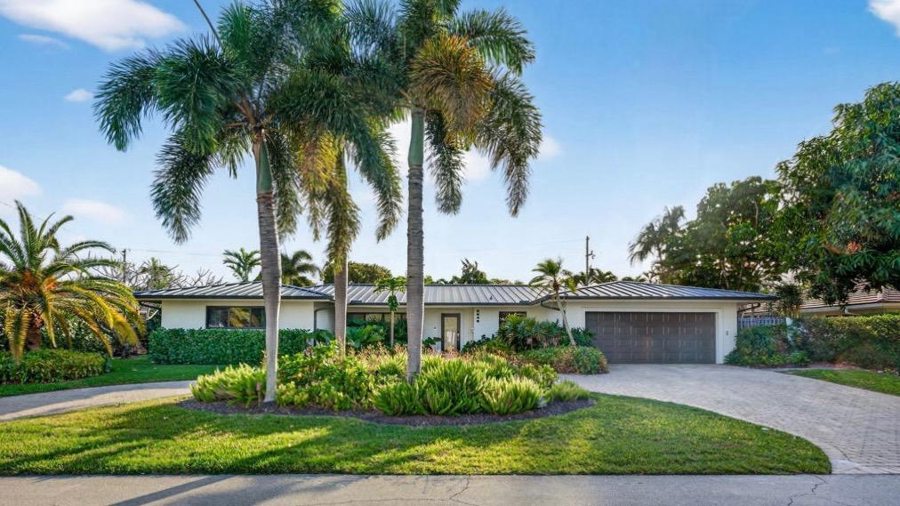 4BR – SingleFamilyResidence at 2648 NE 37th Drive