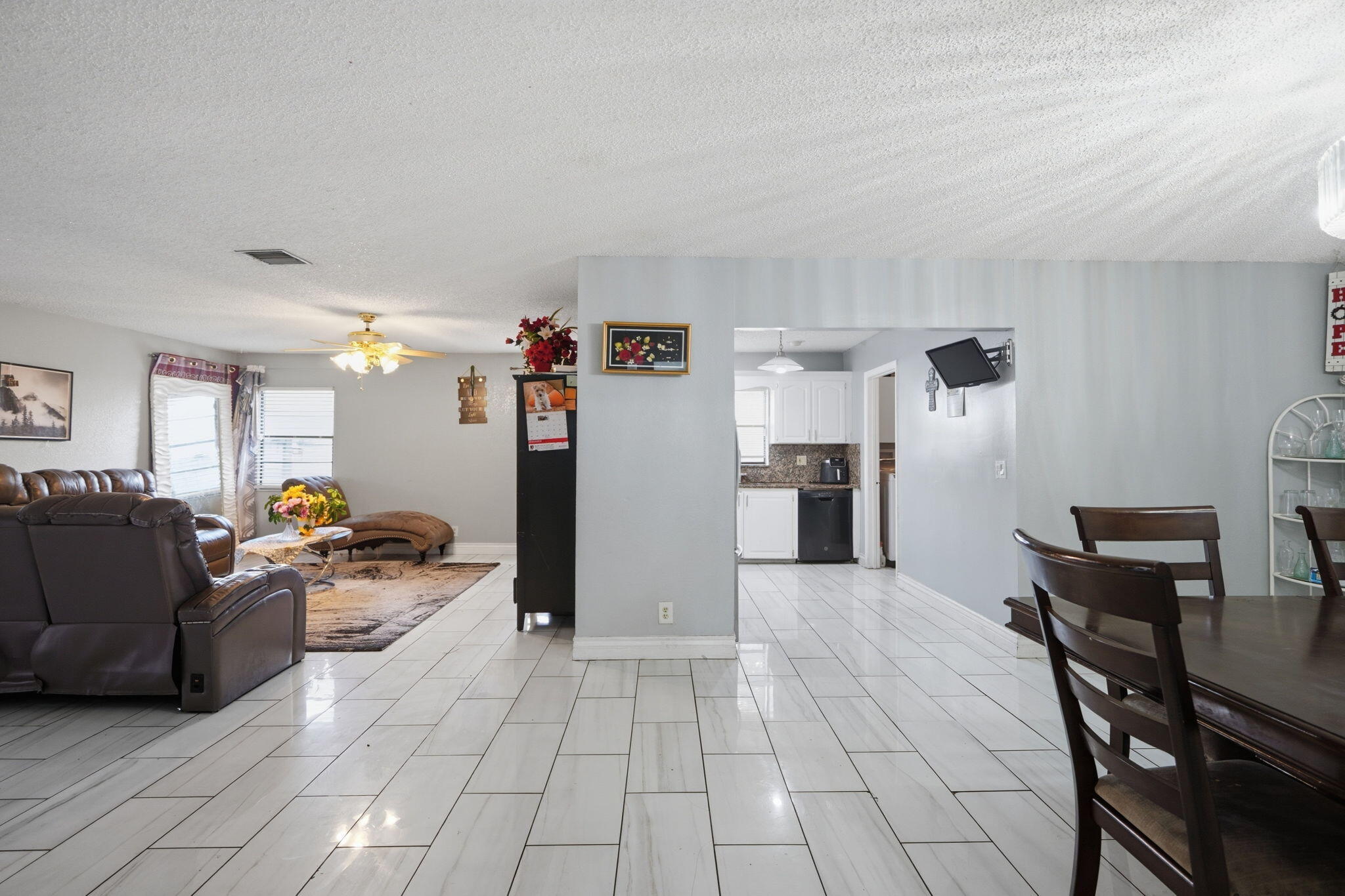 4BR – SingleFamilyResidence at 1301 SW 75th Avenue