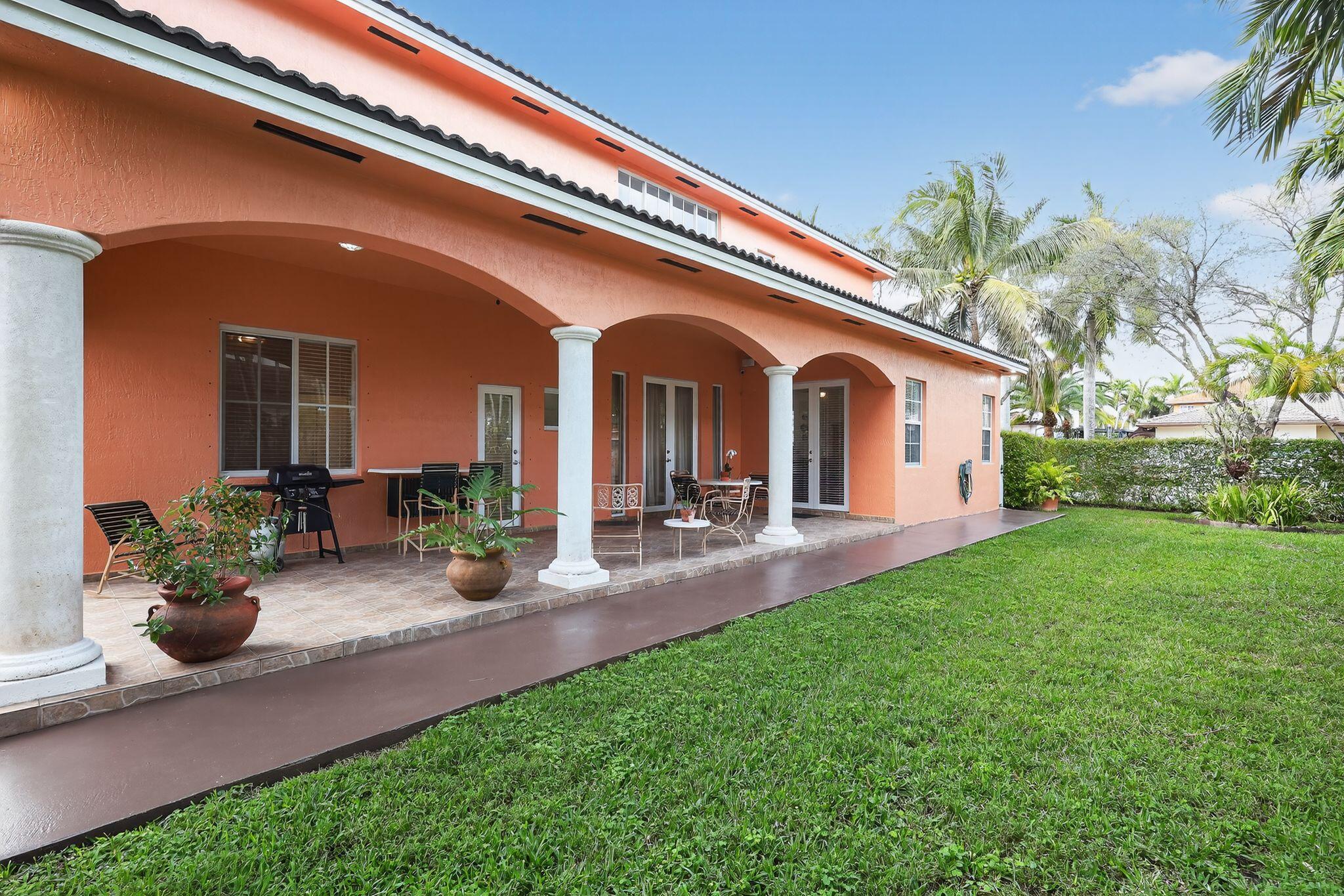 5BR – SingleFamilyResidence at 16613 NW 77th Path