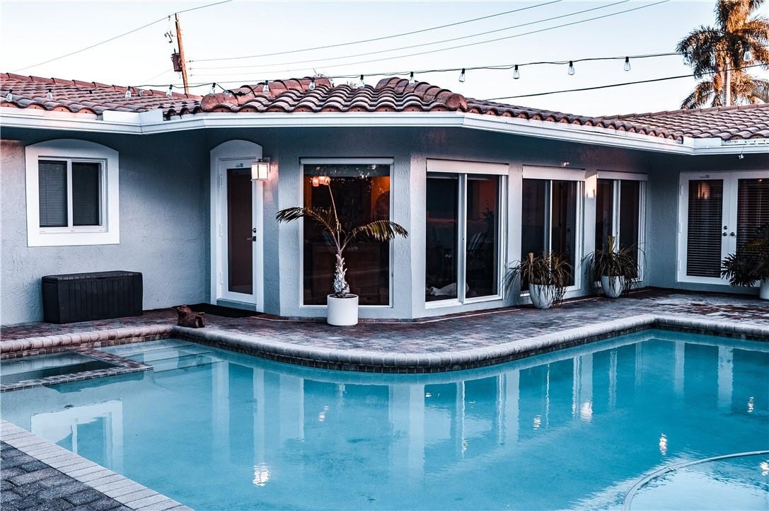 3BR – SingleFamilyResidence at 5051 NE 24th Avenue
