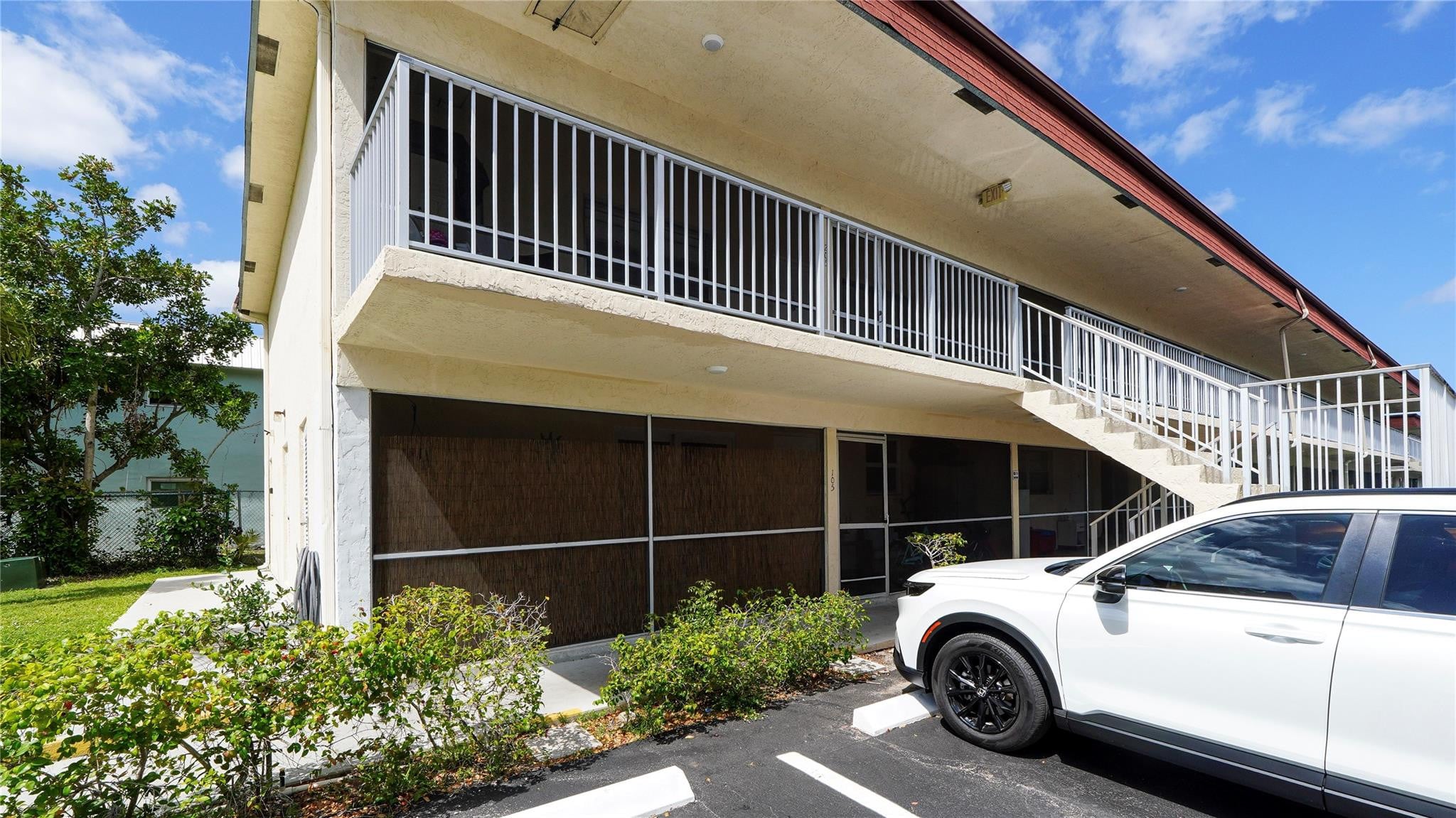 1BR – Condominium at 5377 SW 40th Avenue #105