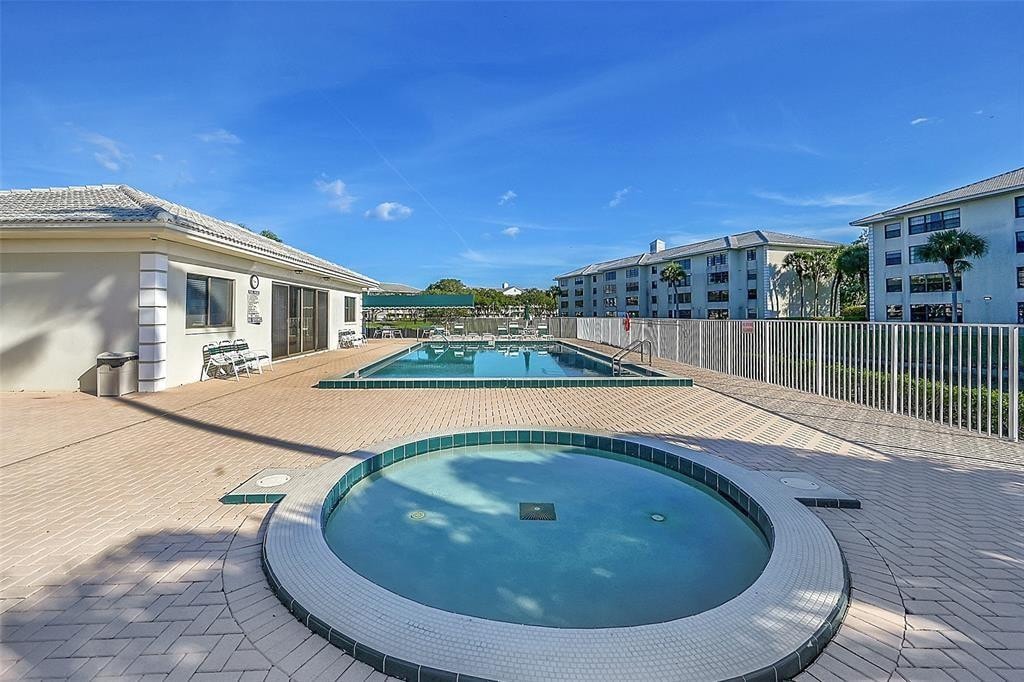 2BR – Condominium at 6109 Balboa Circle #305