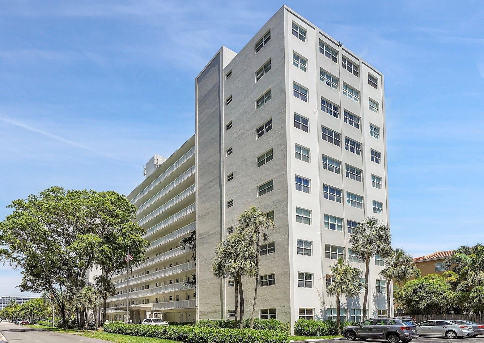 1BR – Condominium at 2555 NE 11th Street #806
