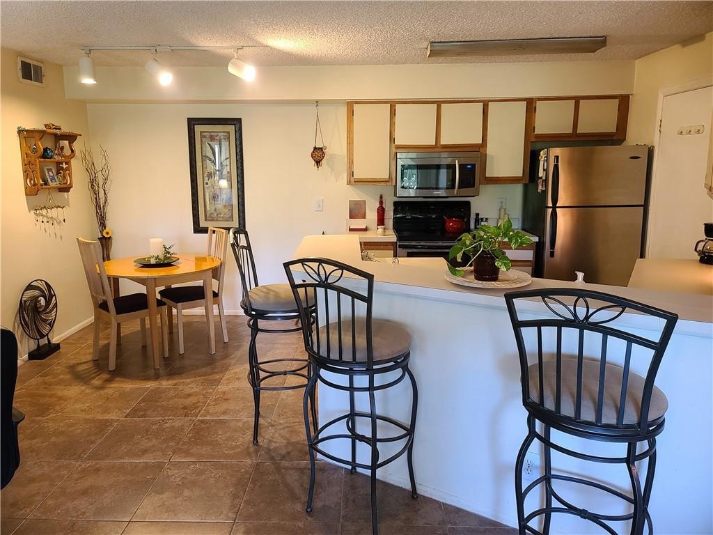 2BR – Condominium at 9999 Summerbreeze Drive #417