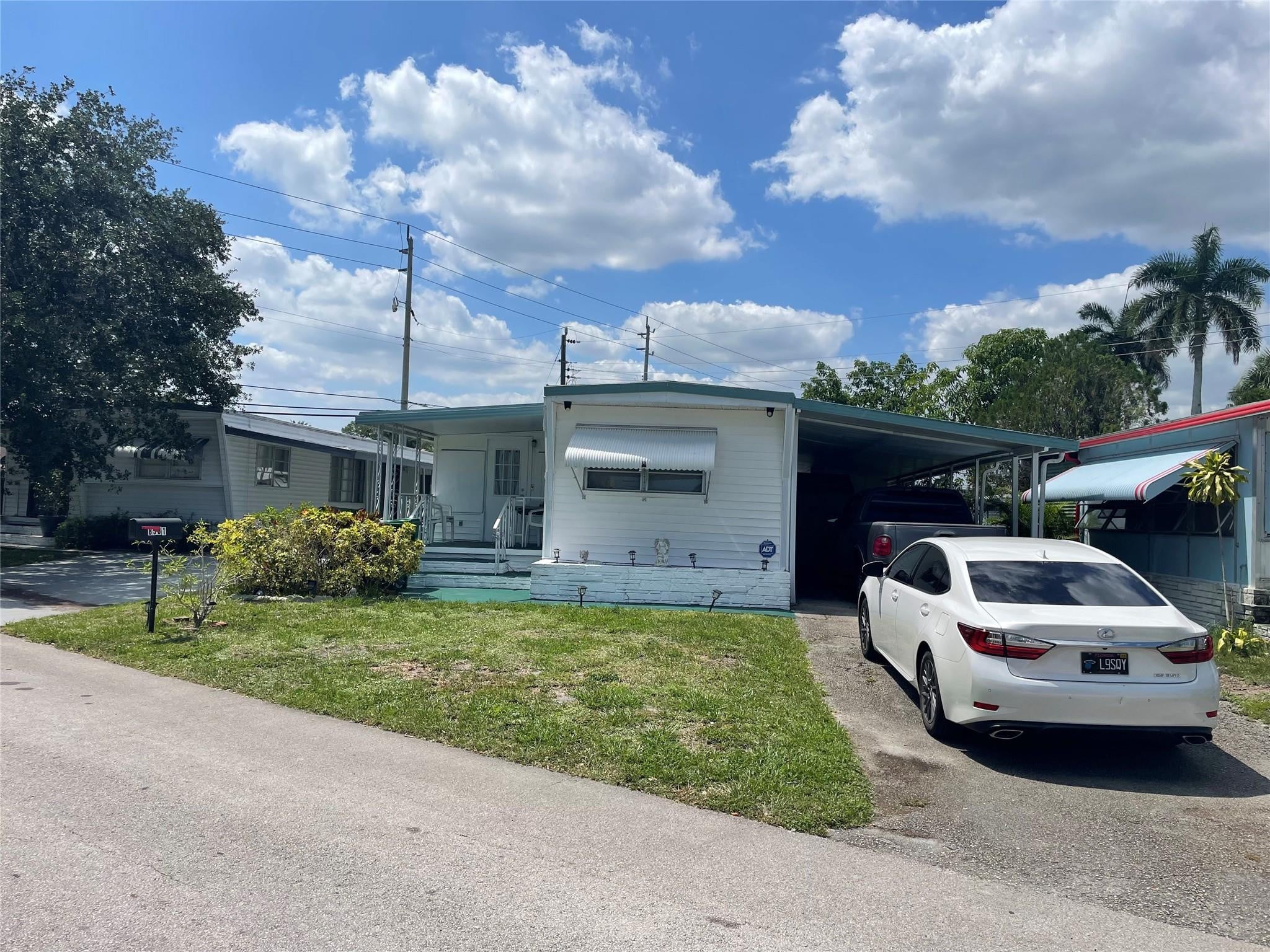 3BR – ManufacturedHome at 8581 SW 20th Place