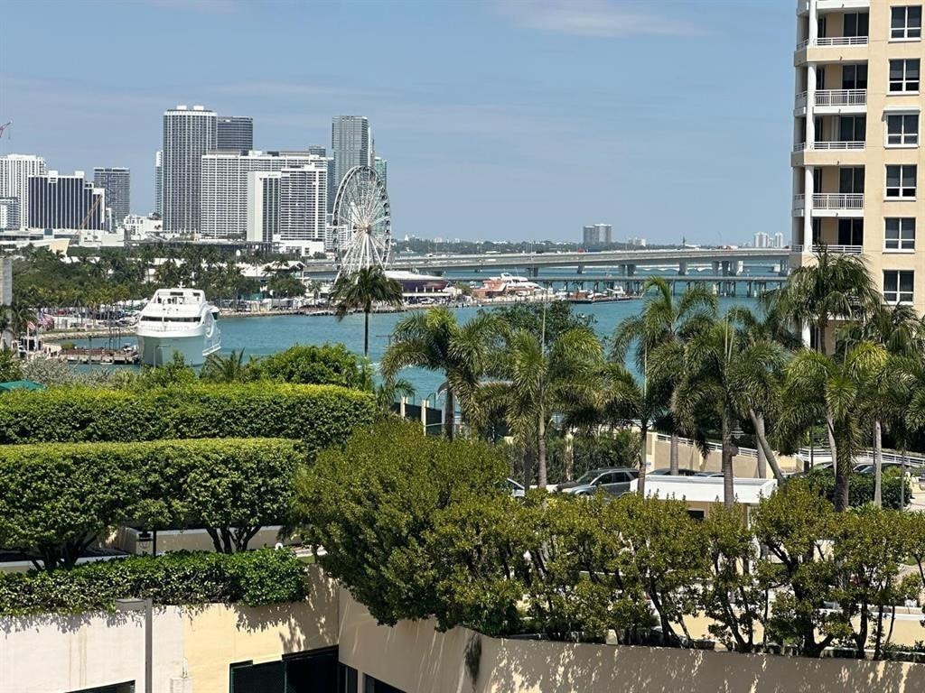 1BR – Condominium at 540 Brickell Key Drive #1214