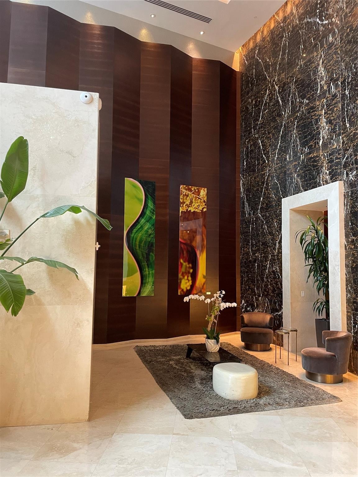3BR – Condominium at 16001 Collins Avenue #502