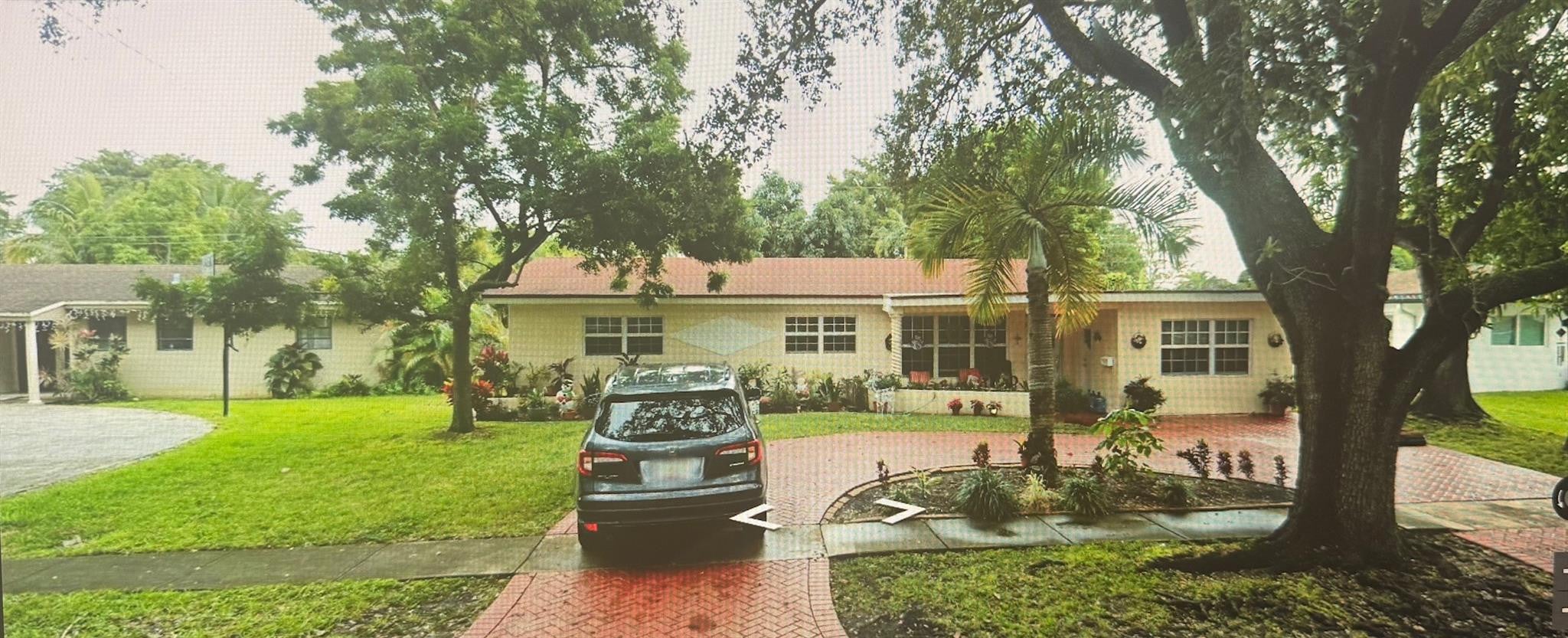 5BR – SingleFamilyResidence at 5620 Monroe Street